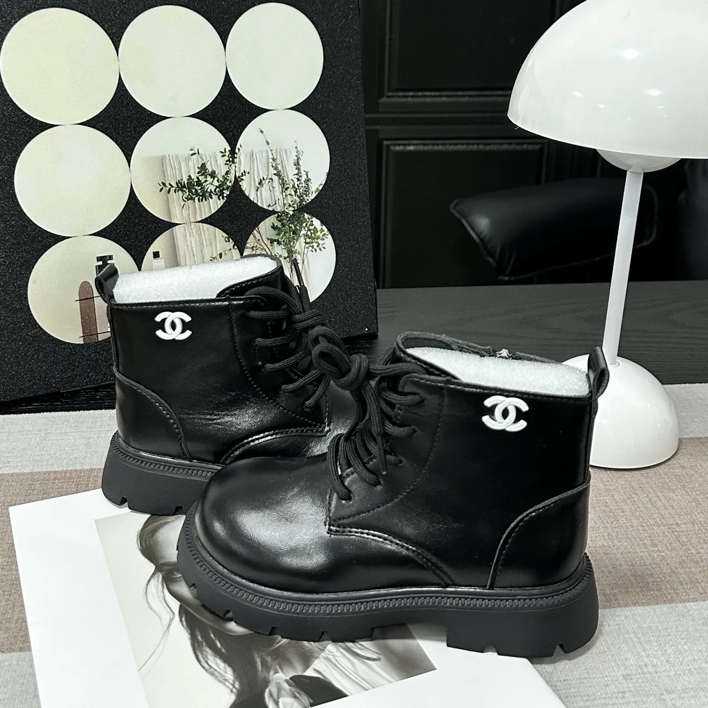 【26-36】こなれ感たっぷり 存在感抜群 韓国風デザイン 履きやすい カジュアル 安定感のある ブーツ