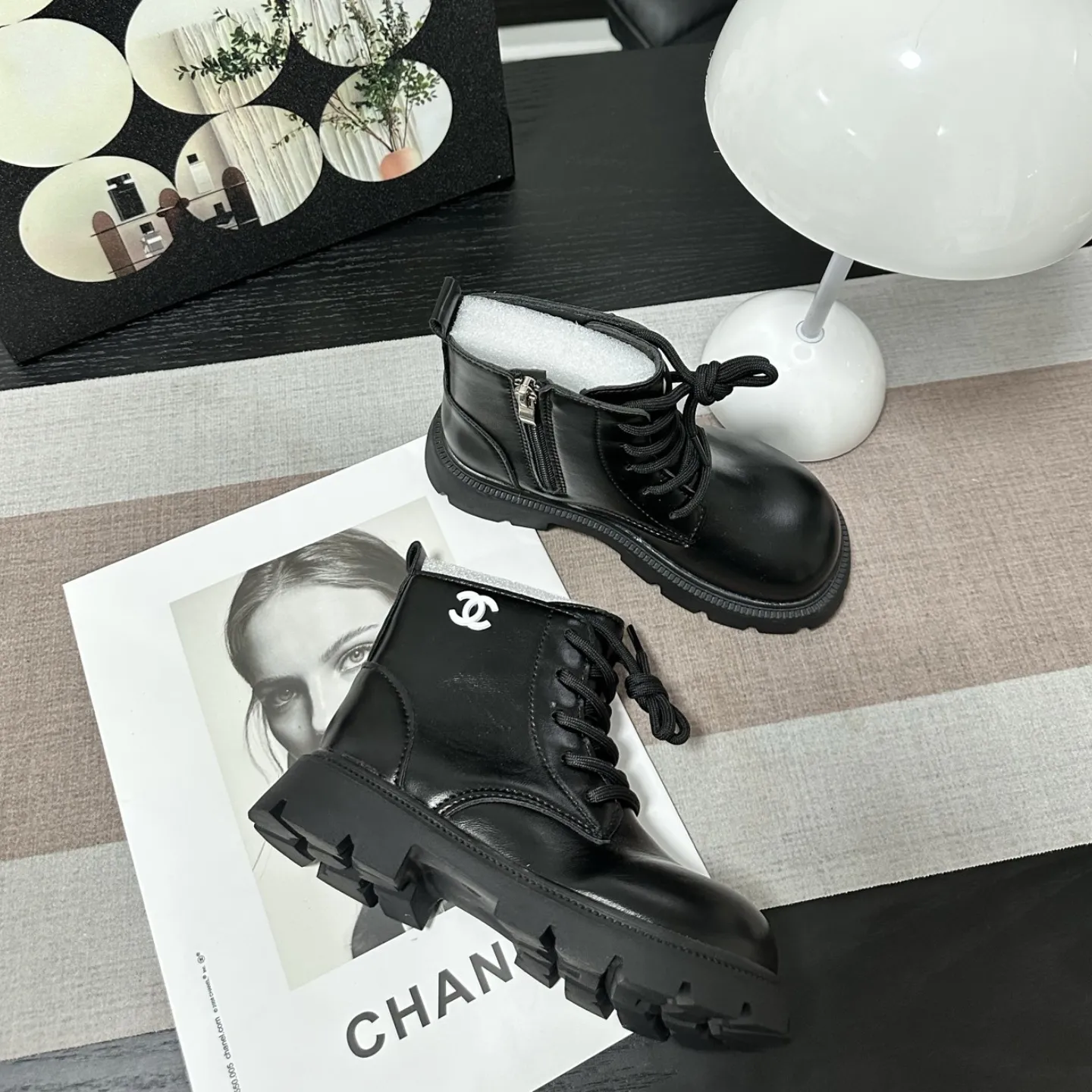 【26-36】こなれ感たっぷり 存在感抜群 韓国風デザイン 履きやすい カジュアル 安定感のある ブーツ