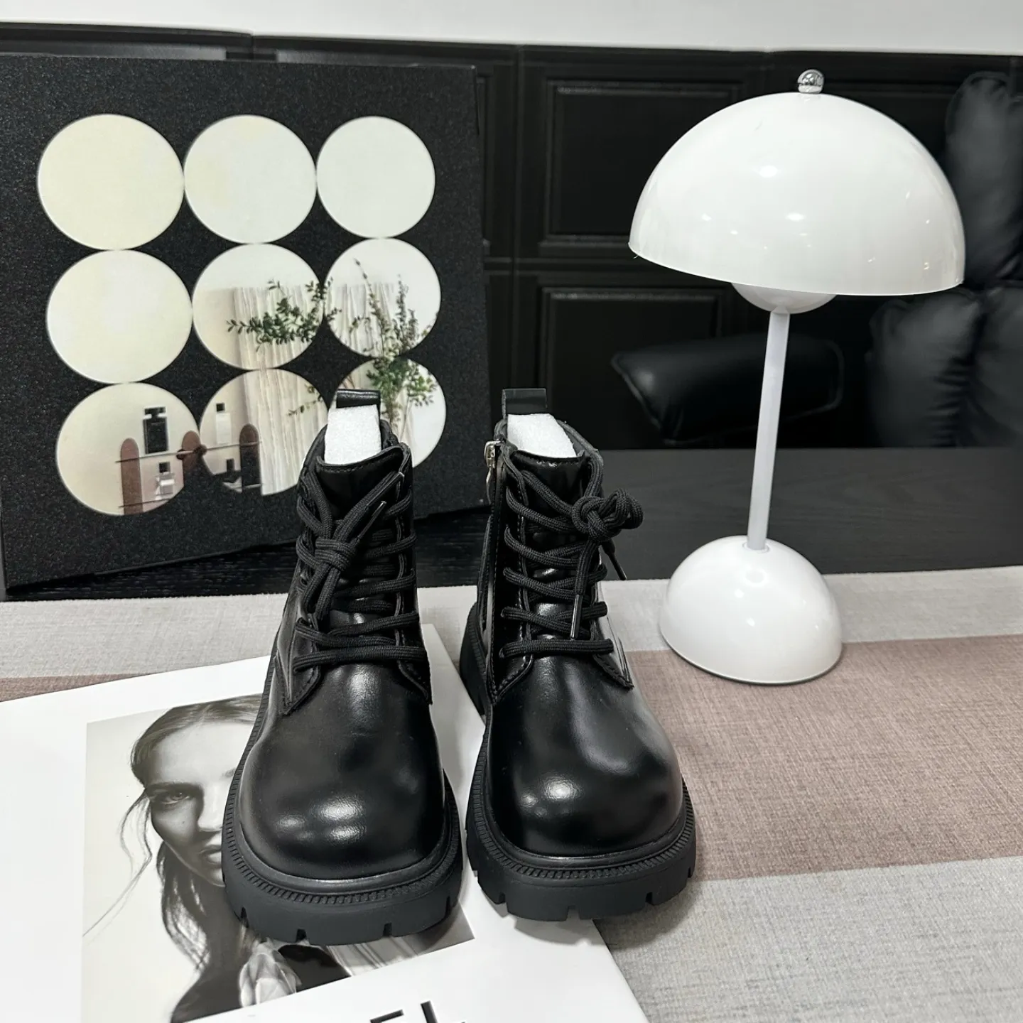 【26-36】こなれ感たっぷり 存在感抜群 韓国風デザイン 履きやすい カジュアル 安定感のある ブーツ