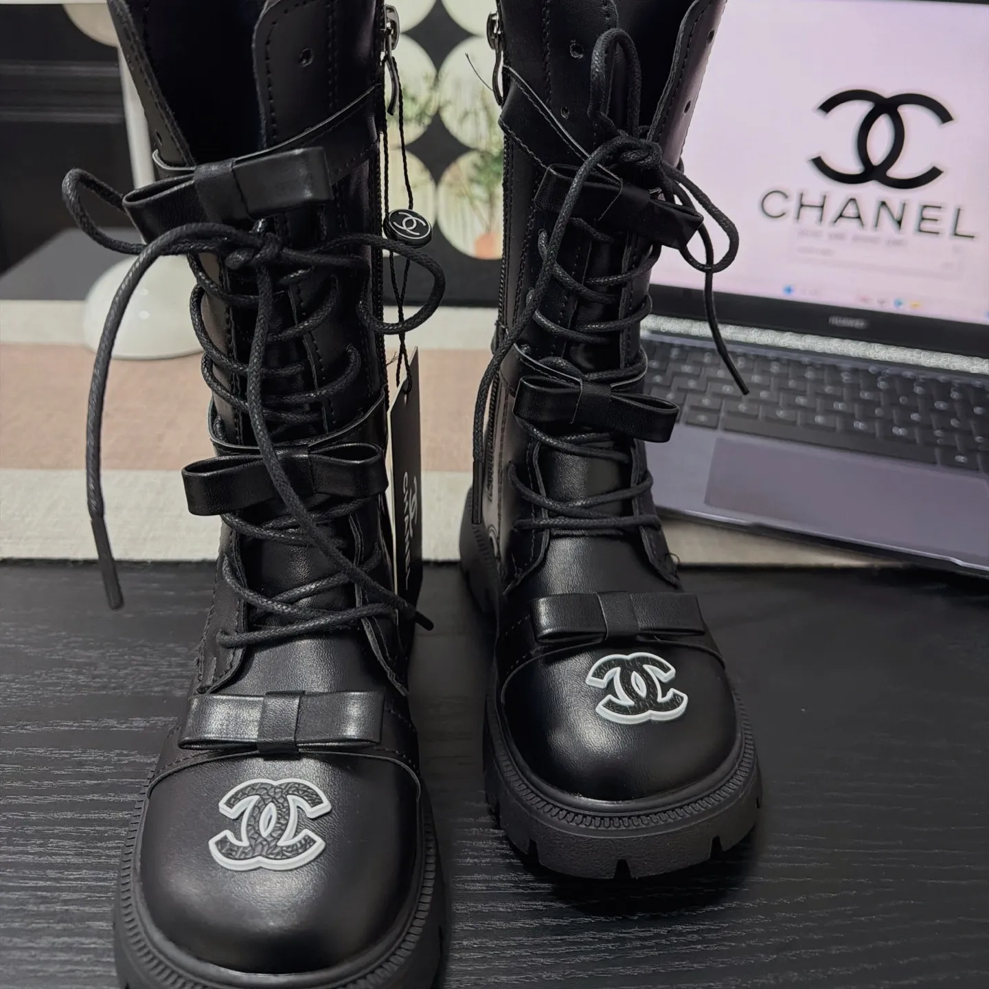 【26-37】売り切れ必至 新作入荷 安定感のある 大人っぽい雰囲気 写真映えする 履きやすい ブーツ