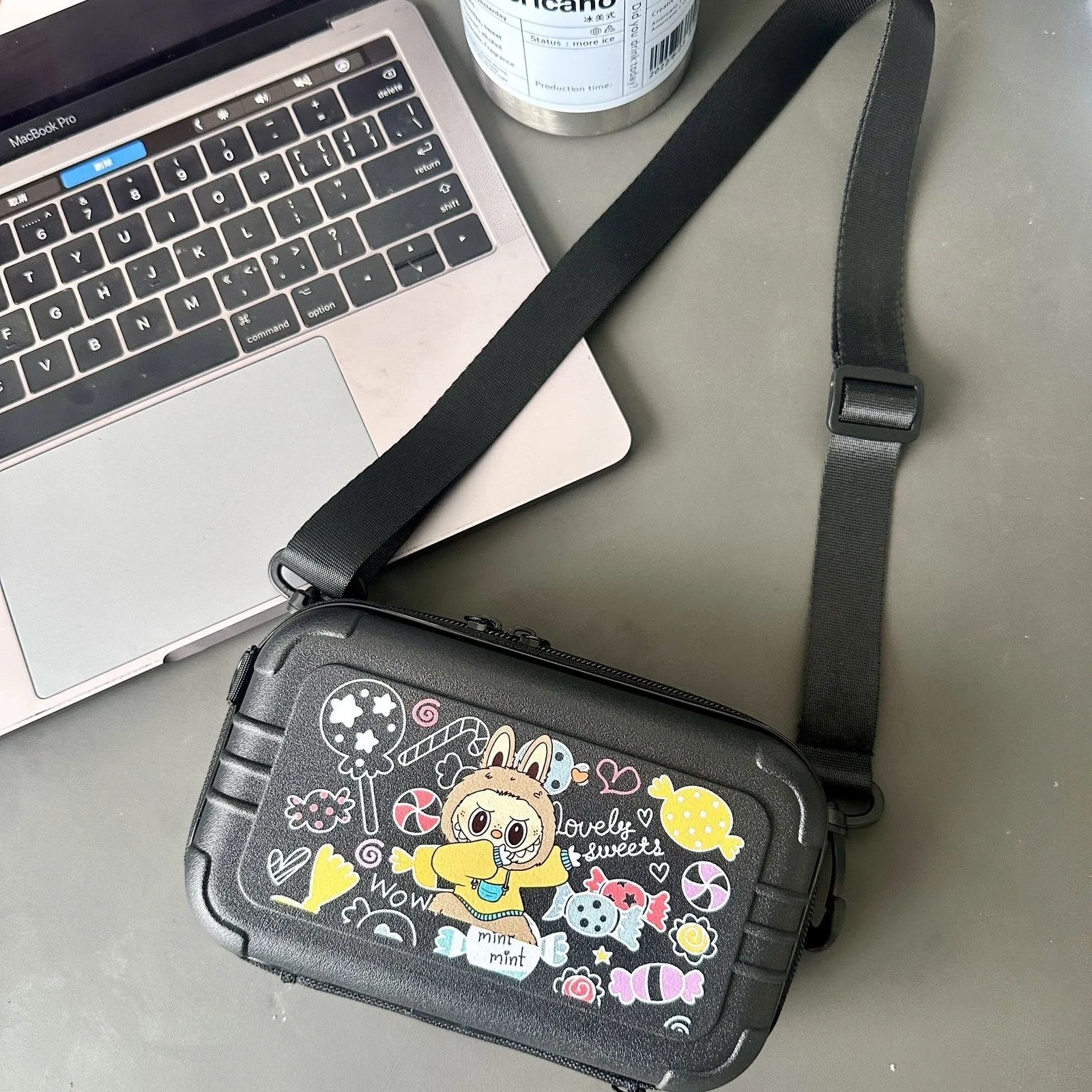 デザイン満点 カジュアル スマホポーチ ハードシェル ショルダーバッグ