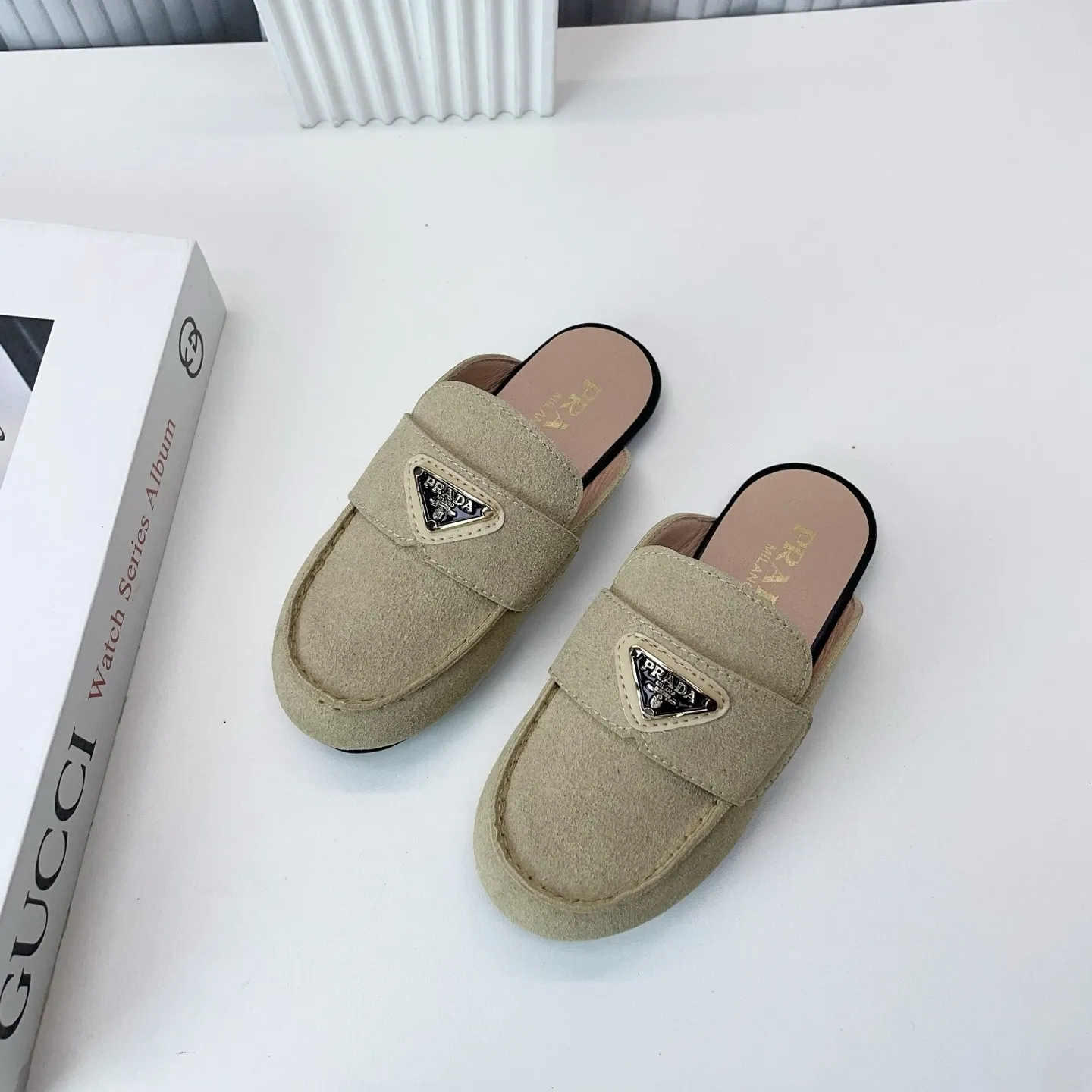 【26-35】存在感抜群 三色選べる 写真映えする ナチュラルテイスト履き心地抜群 簡単デザイン スリッパ