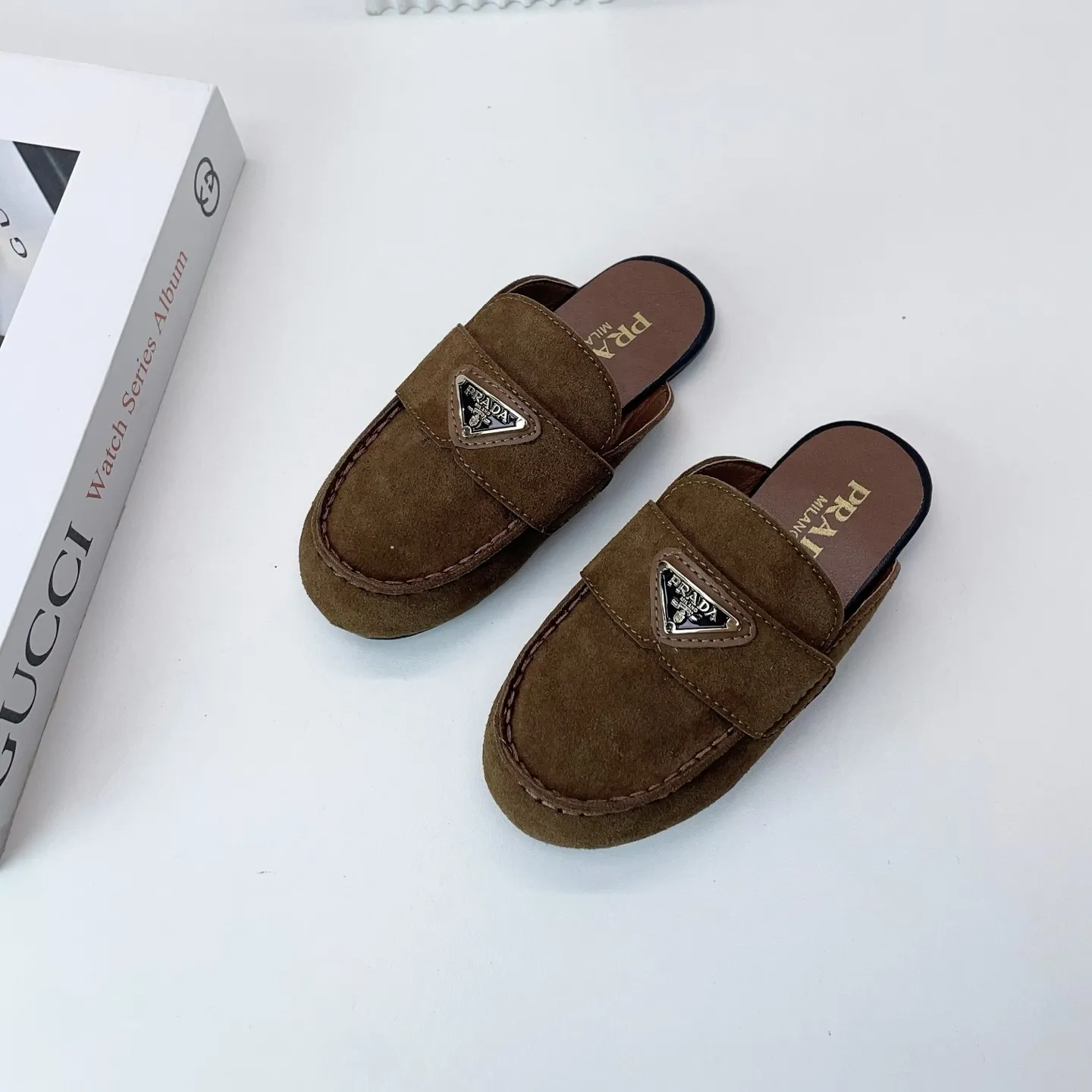 【26-35】存在感抜群 三色選べる 写真映えする ナチュラルテイスト履き心地抜群 簡単デザイン スリッパ