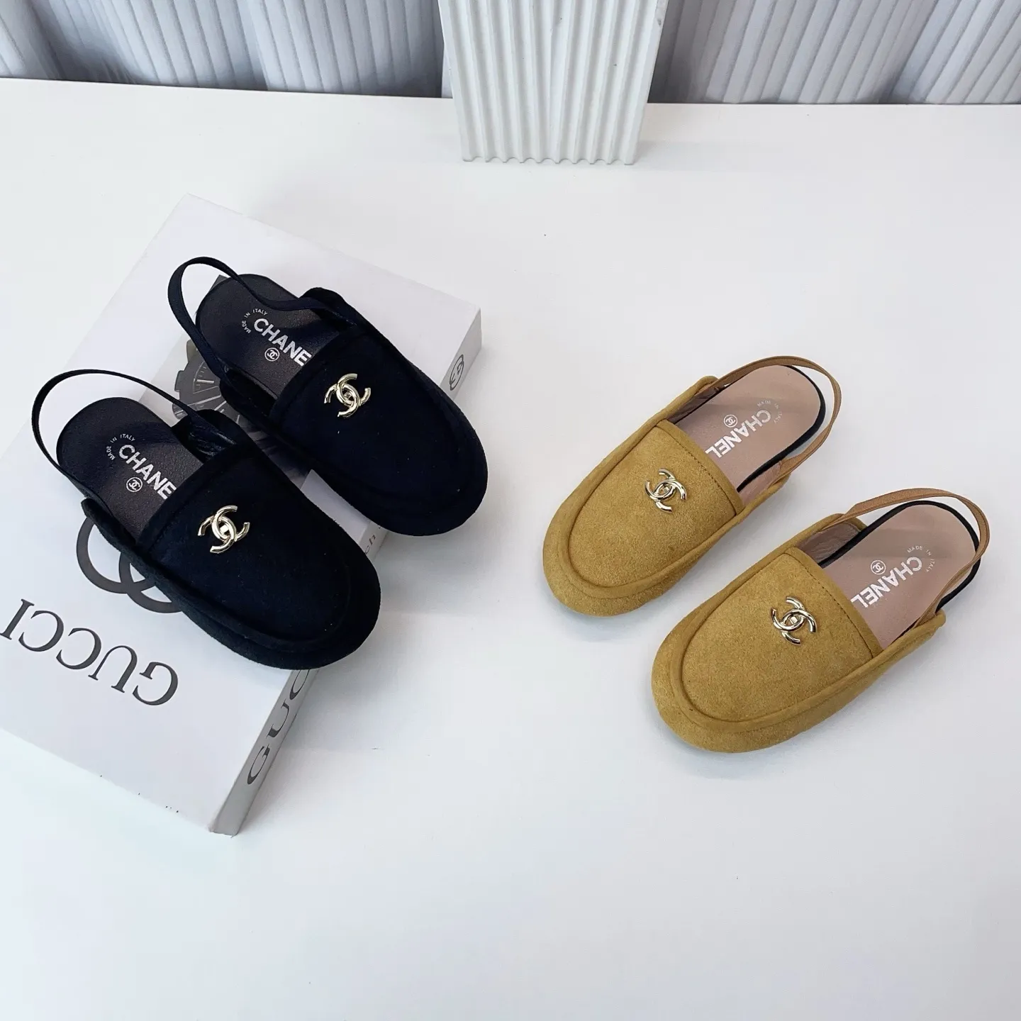 【26-35】目を引くデザイン 二色選べる 韓国風デザイン 元気いっぱい 履き心地抜群 簡単デザイン スリッパ