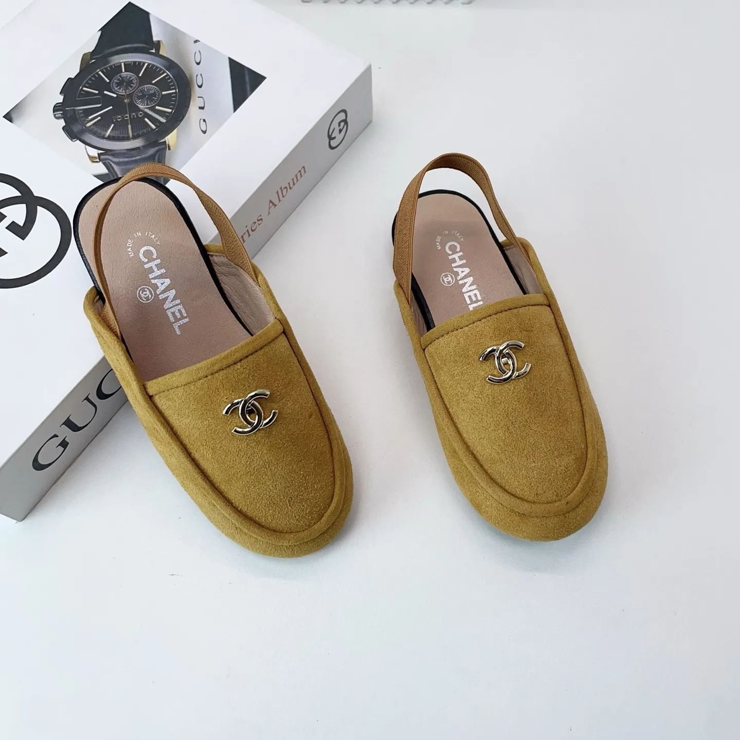 【26-35】目を引くデザイン 二色選べる 韓国風デザイン 元気いっぱい 履き心地抜群 簡単デザイン スリッパ