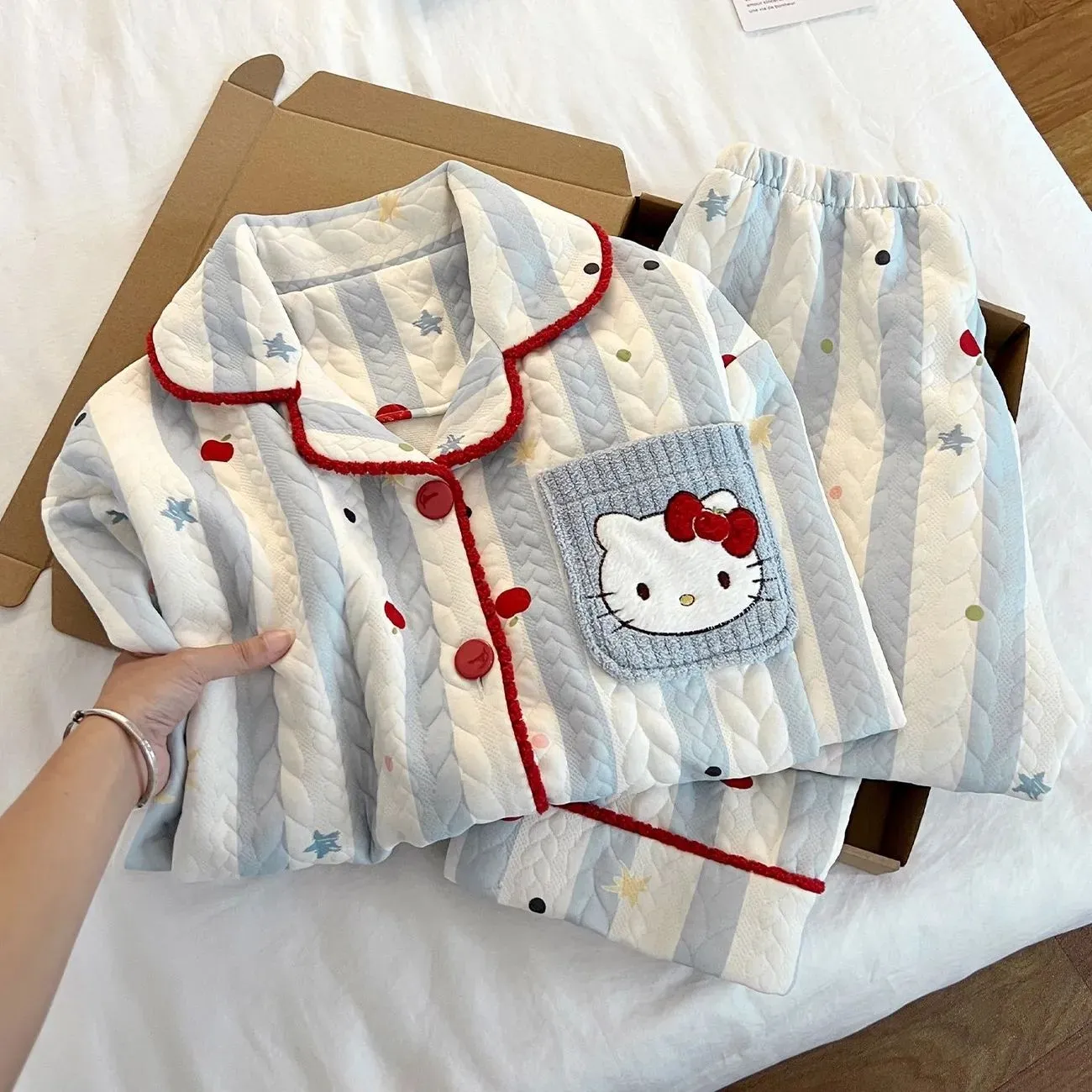 【130-160cm】おしゃれキッズ必見 大活躍 ガーリー 軽やかな着心地 女の子 ルームウェア