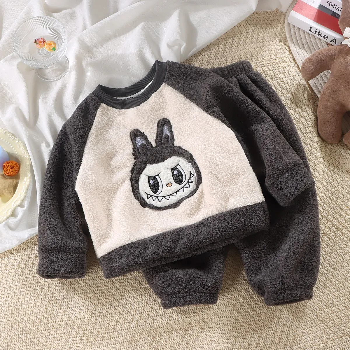 【73-150cm】爆売れ必至 大人気 キャラクター あったか もこもこ ルームウェア