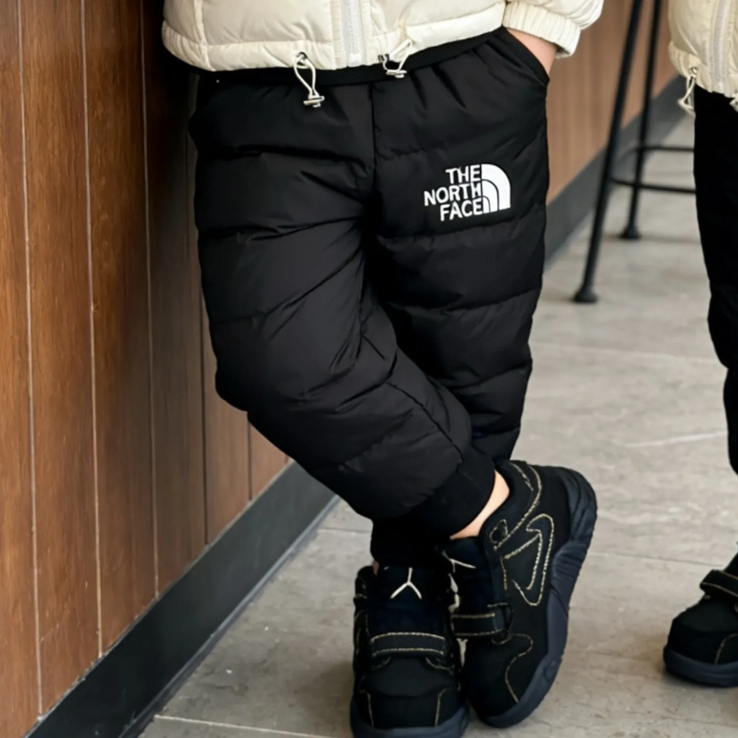 【90-130cm】着るだけでオシャレ度UP 毎日着たくなる 今季大注目 合わせやすい ダウンジャケット/パンツ