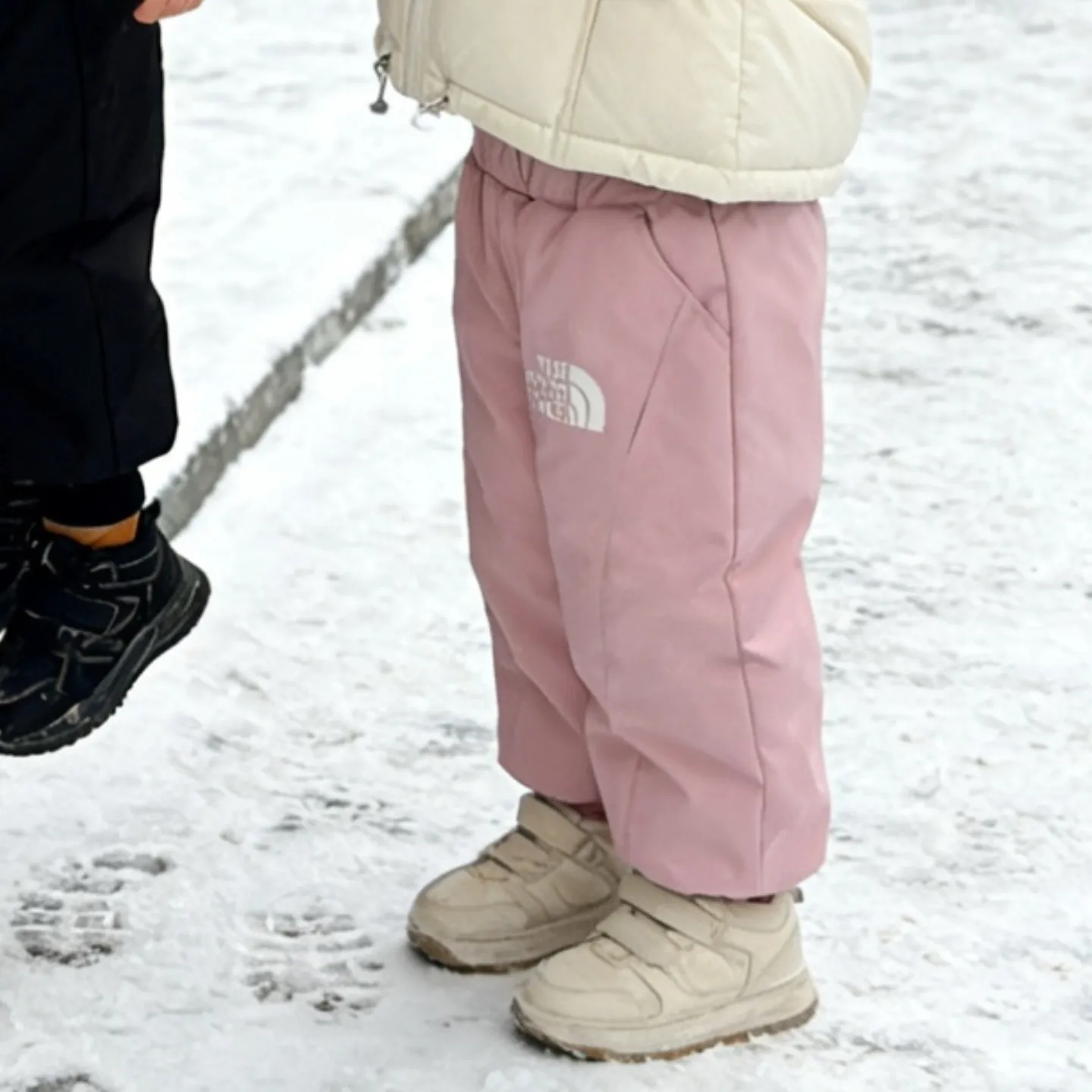 【90-130cm】着るだけでオシャレ度UP 毎日着たくなる 今季大注目 合わせやすい ダウンジャケット/パンツ