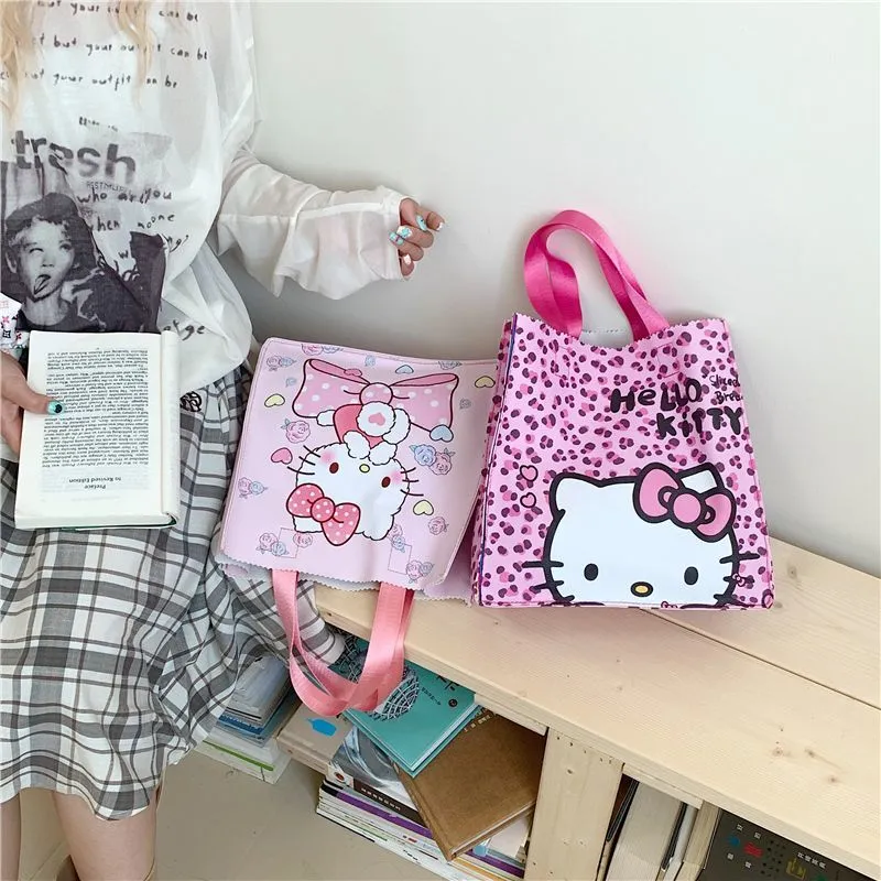 SNS映えコーデに かわいさ満点 大容量 お出かけに ハンドバッグ