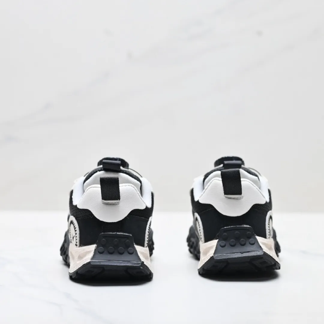 通園・お出かけに しっかりグリップ クッション性 履きやすい キッズ アウトドアシューズ