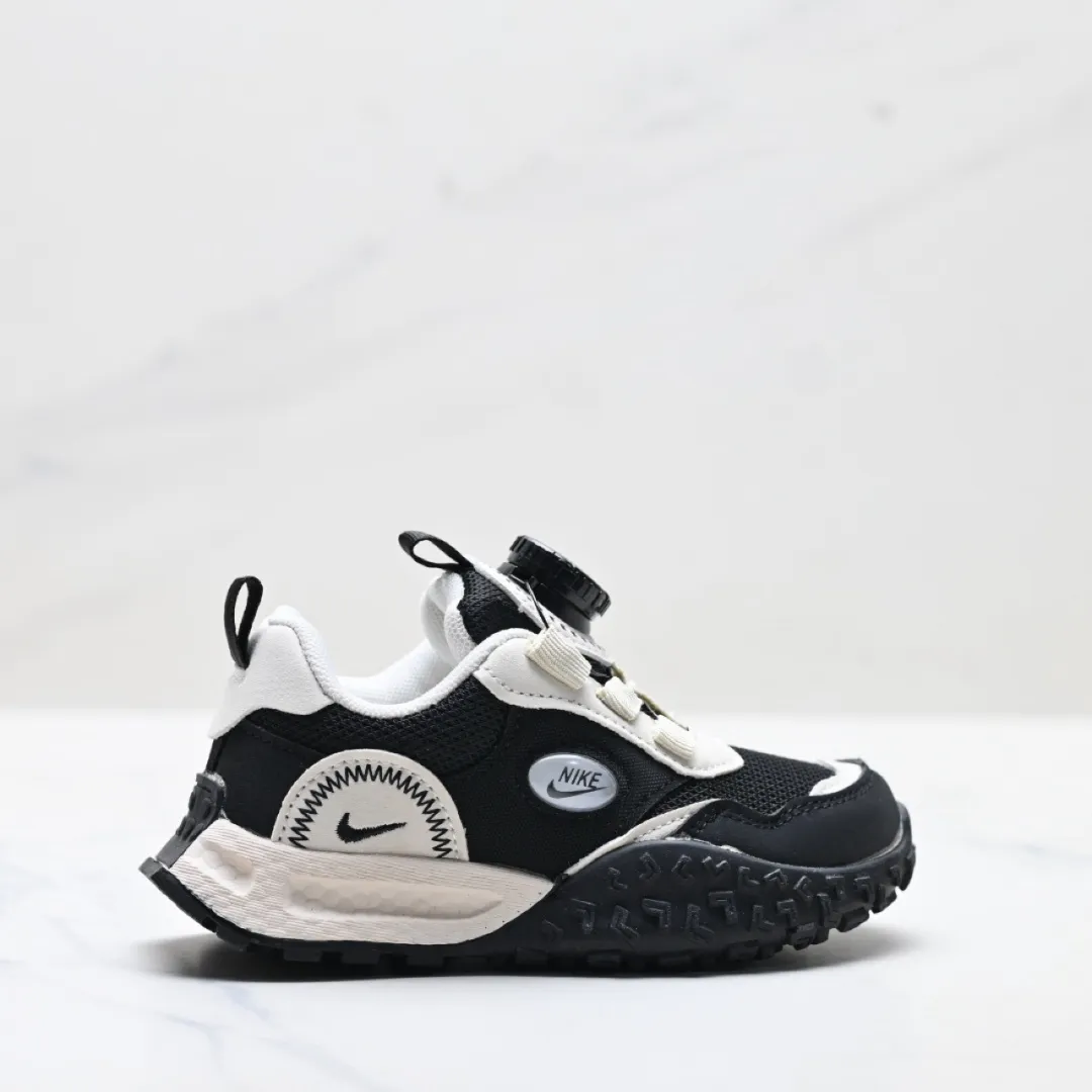 通園・お出かけに しっかりグリップ クッション性 履きやすい キッズ アウトドアシューズ