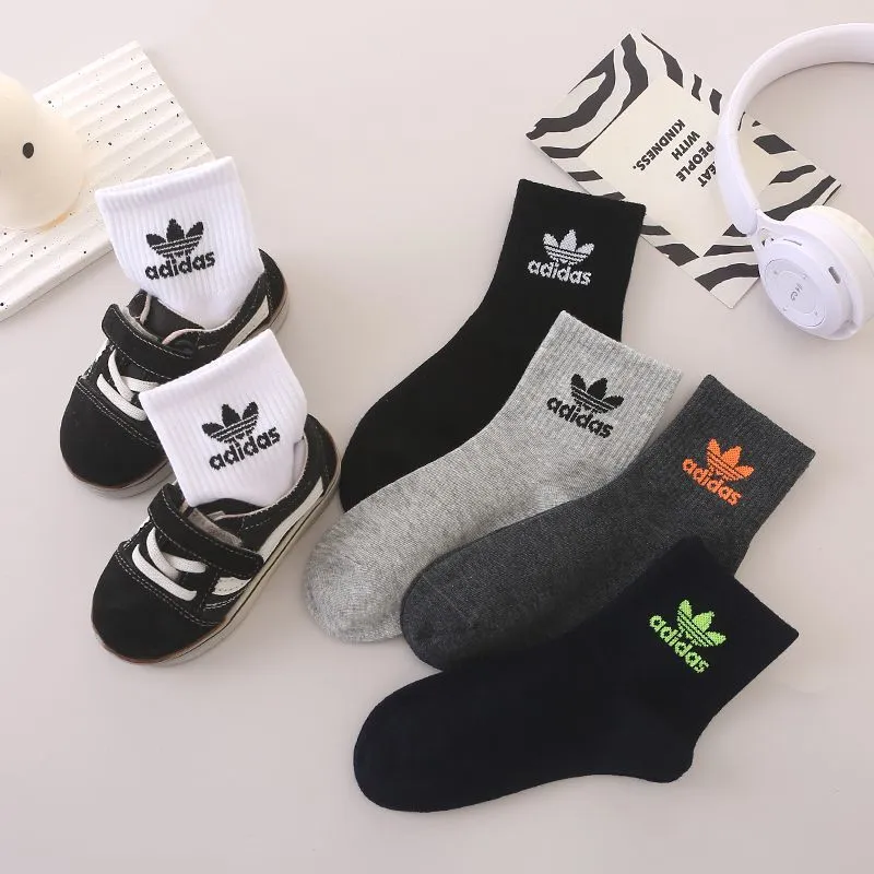 やわらか素材 トレンド感満載 シンプル 合わせやすい 多色展開 肌触りいい ソックス