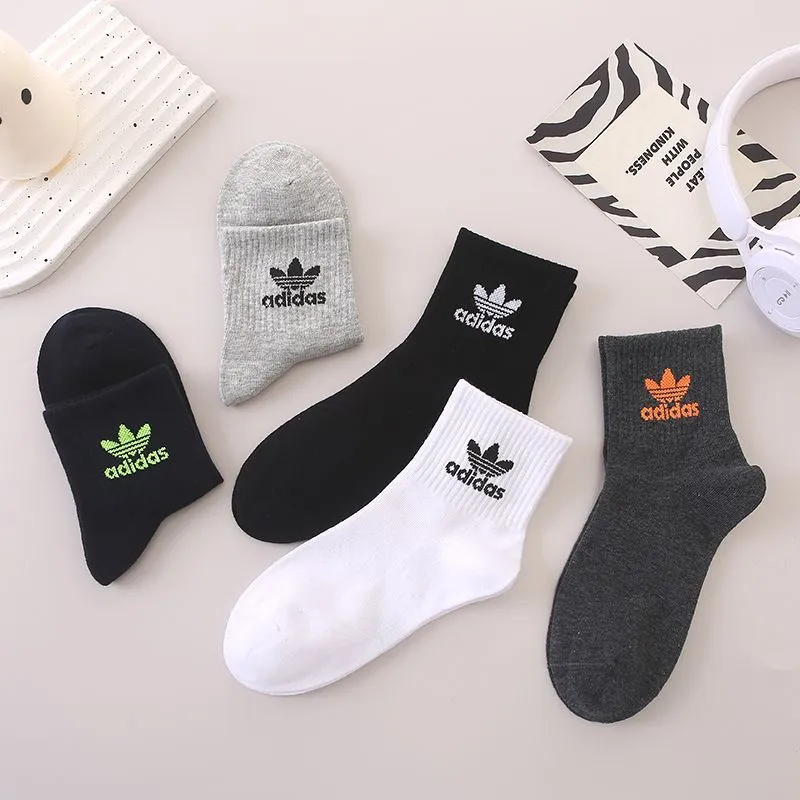 やわらか素材 トレンド感満載 シンプル 合わせやすい 多色展開 肌触りいい ソックス