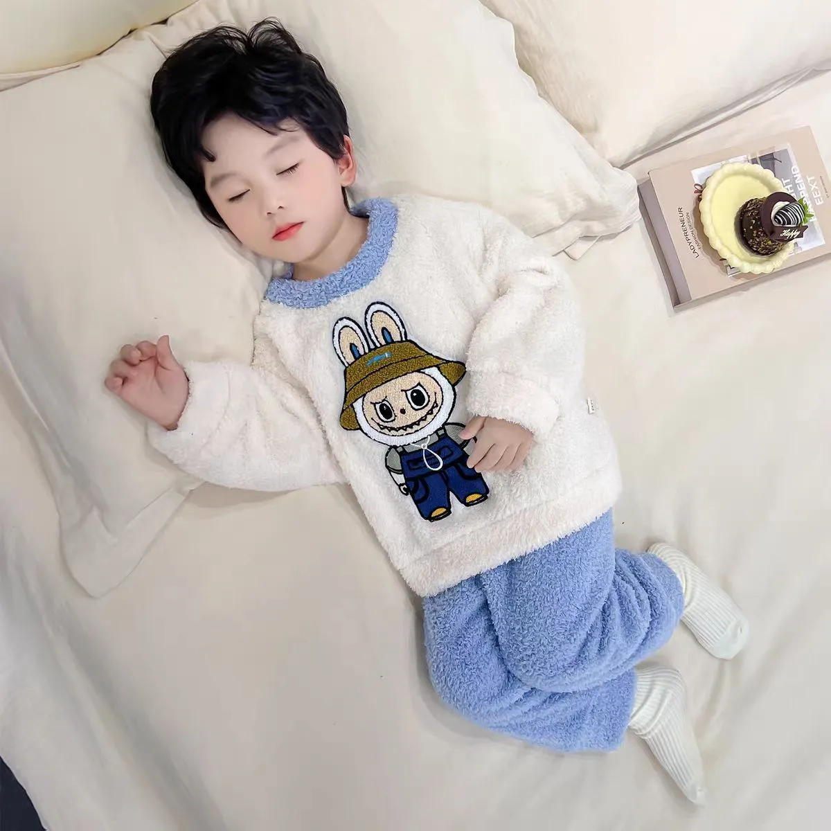 【90-140cm】大人気 カートゥーン 可愛い ふわふわ ルームウェア