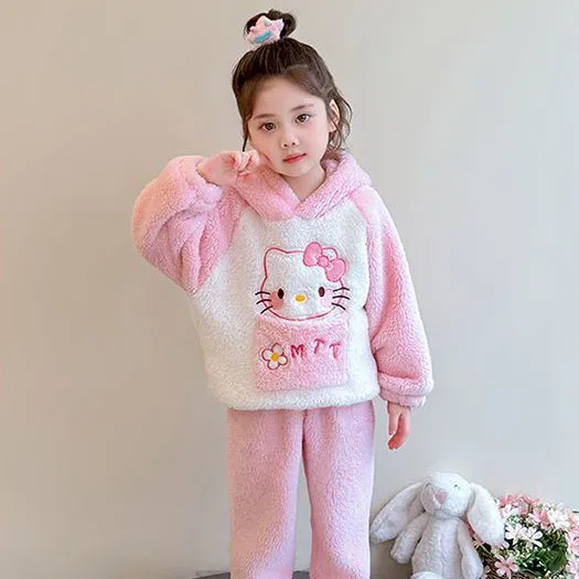 【90-140cm】人気爆発中 可愛い カートゥーン あったか ふわふわ ルームウェア
