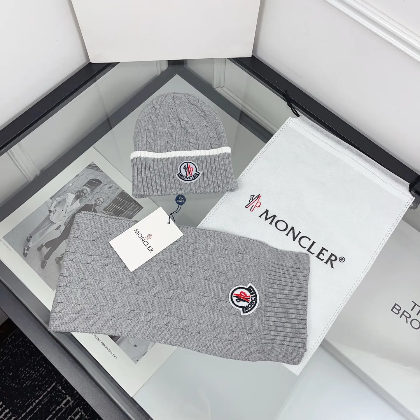 肌触りソフト やさしい風合い 今季も大流行 チクチクしない 冬に暖かい 品質いい スカーフセット