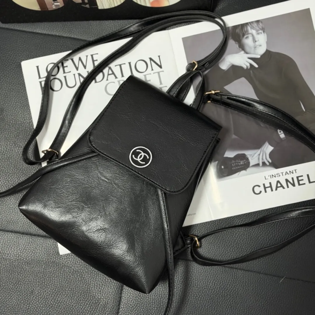 デイリーにぴったり 人気上昇中 カジュアル 大容量 お出かけに レザー リュック バックパック