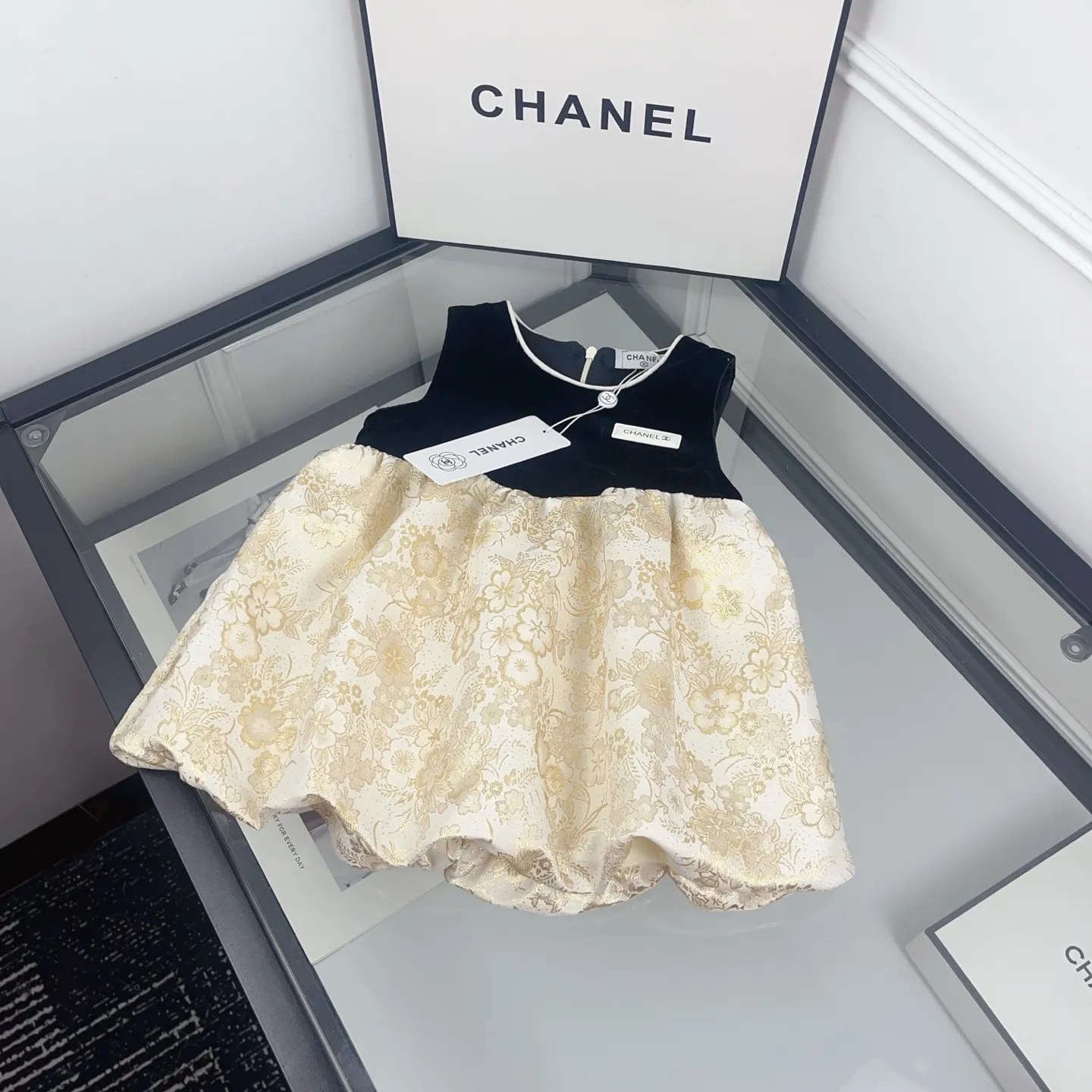 【80-130cm】着回し力抜群 旬のデザイン 子どもウケ抜群 カジュアル 着せやすい ワンピース