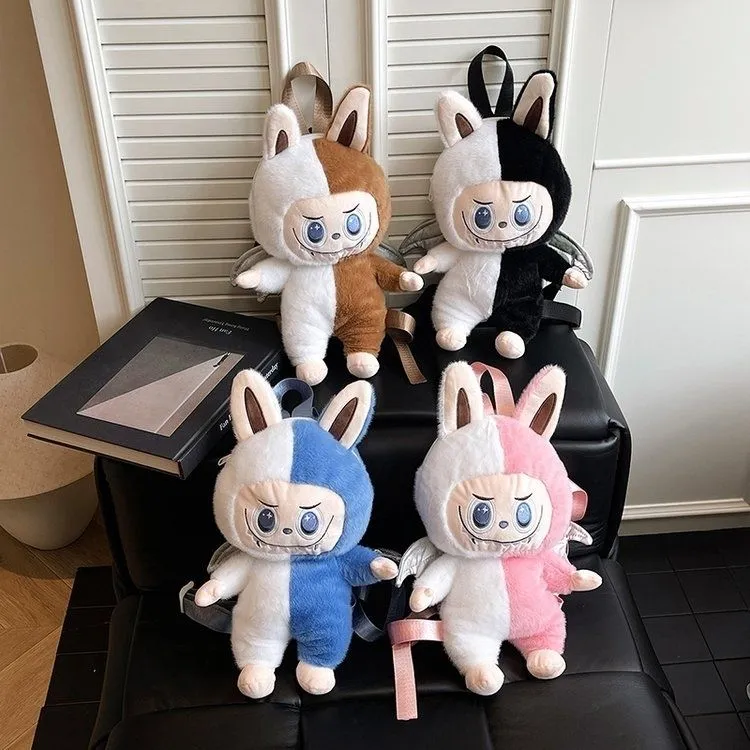 ふわふわ素材 やさしい手触り 目を引くデザイン 使いやすい 軽量 バックパック