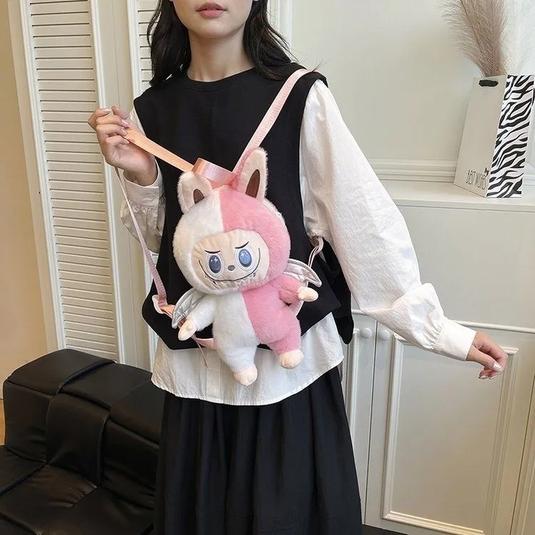 ふわふわ素材 やさしい手触り 目を引くデザイン 使いやすい 軽量 バックパック