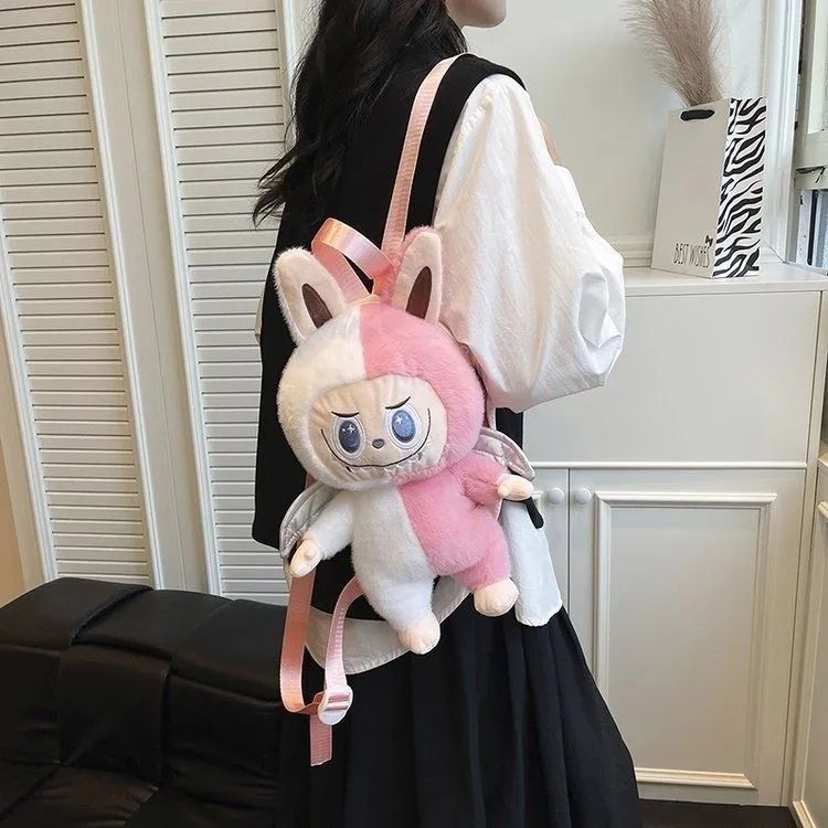 ふわふわ素材 やさしい手触り 目を引くデザイン 使いやすい 軽量 バックパック