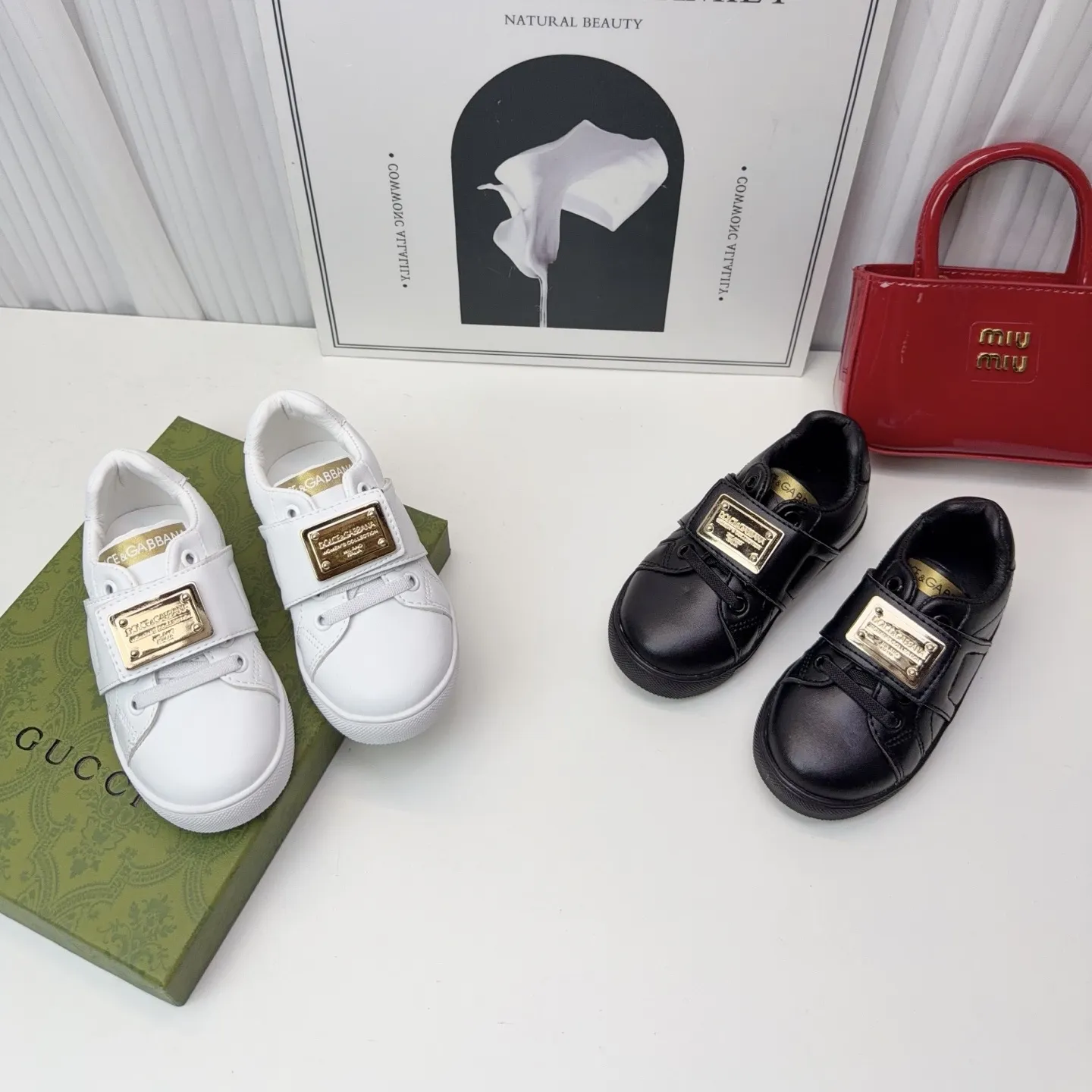 【21-28】今季大注目 トレンド感満載 履きやすい 二色選べる 合わせやすい シューズ