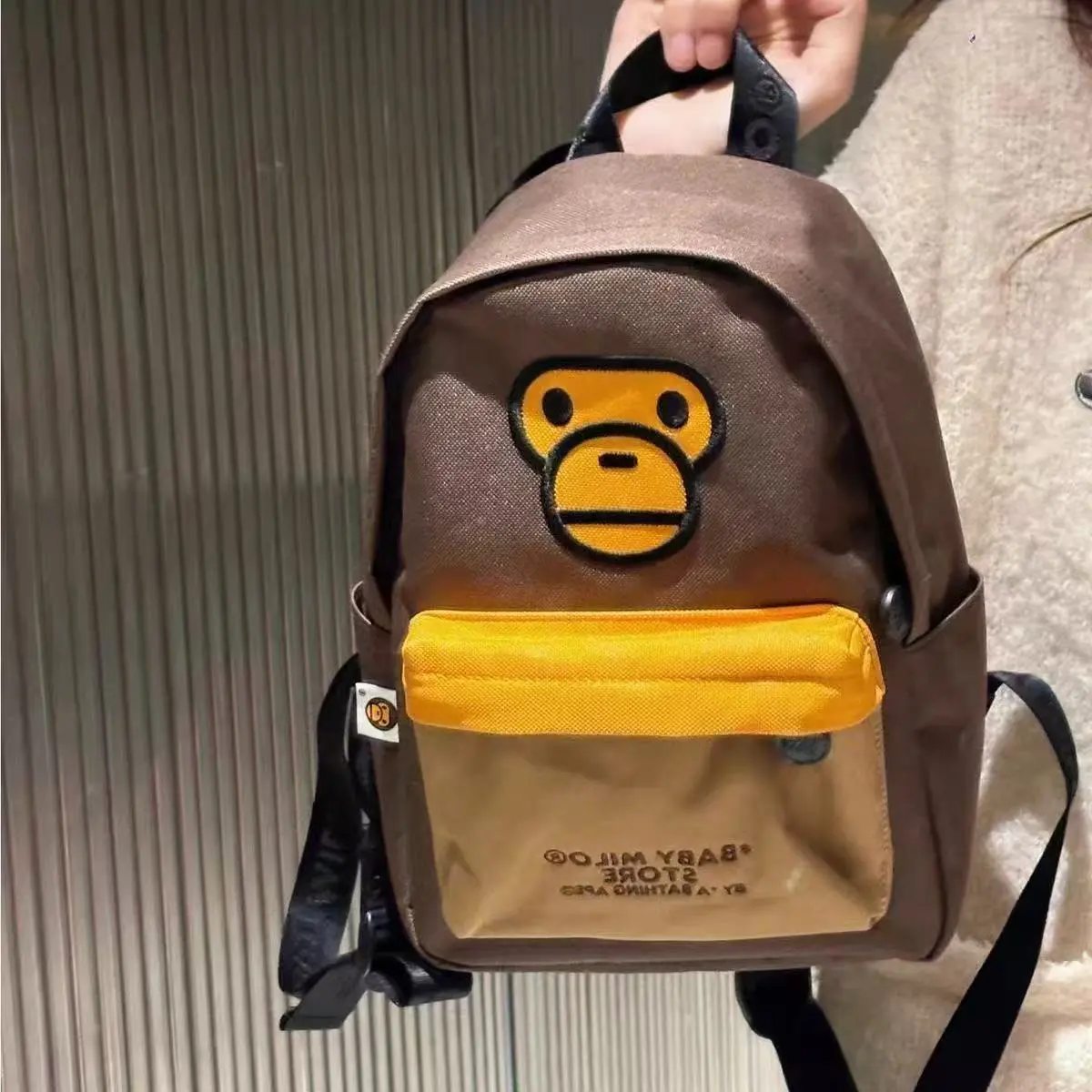 キッズ向け ゆるかわイラスト 毎日使いたくなる 存在感抜群 カラフル 合わせやすい バッグ