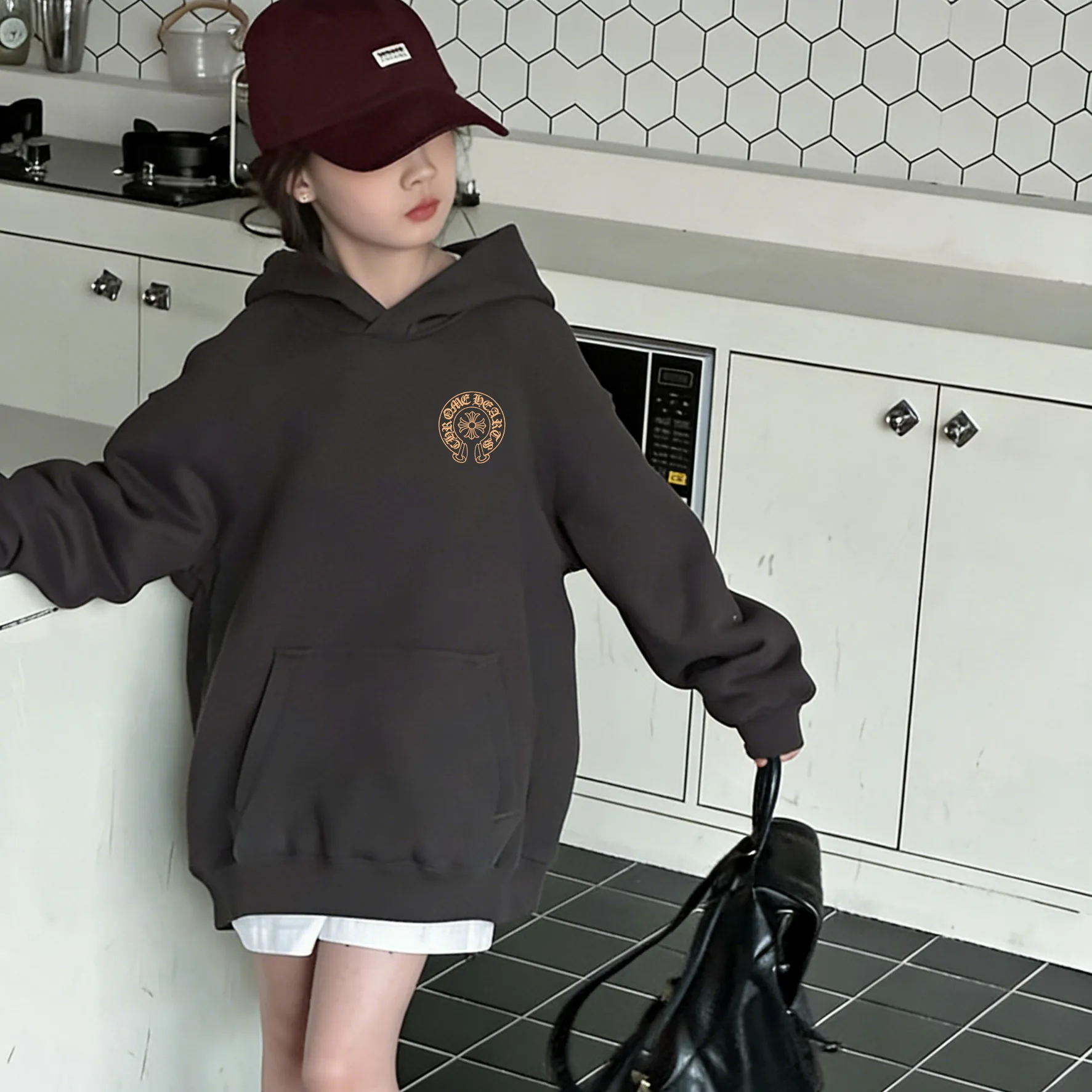 【90-160cm】元気いっぱい 好感度UP カジュアル トレンド  女の子 フード付き パーカー