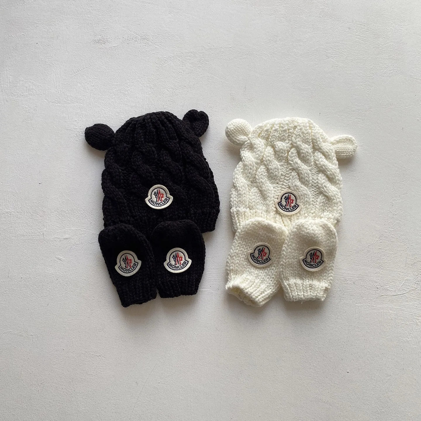 2点セット  ふんわり かわいい 防寒対策 ベビー ニット 帽子＆手袋セット