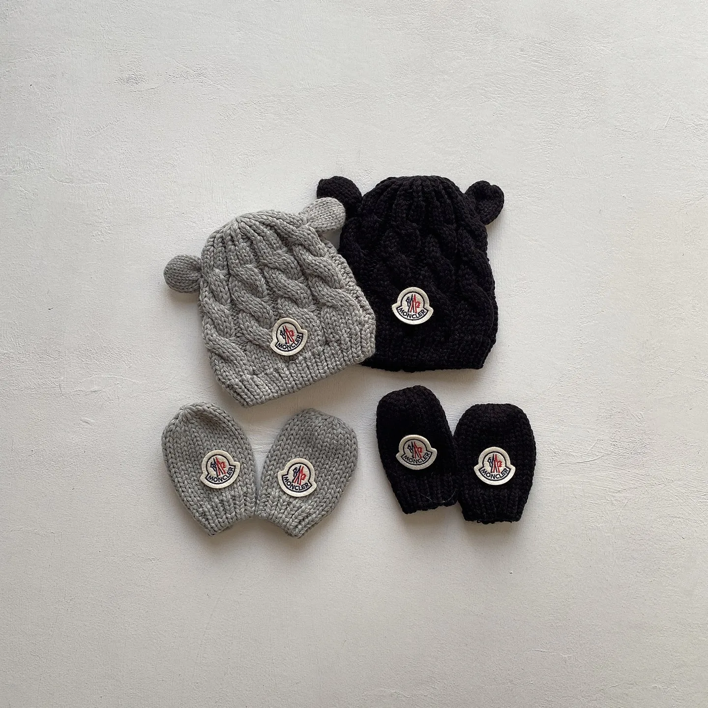 2点セット  ふんわり かわいい 防寒対策 ベビー ニット 帽子＆手袋セット