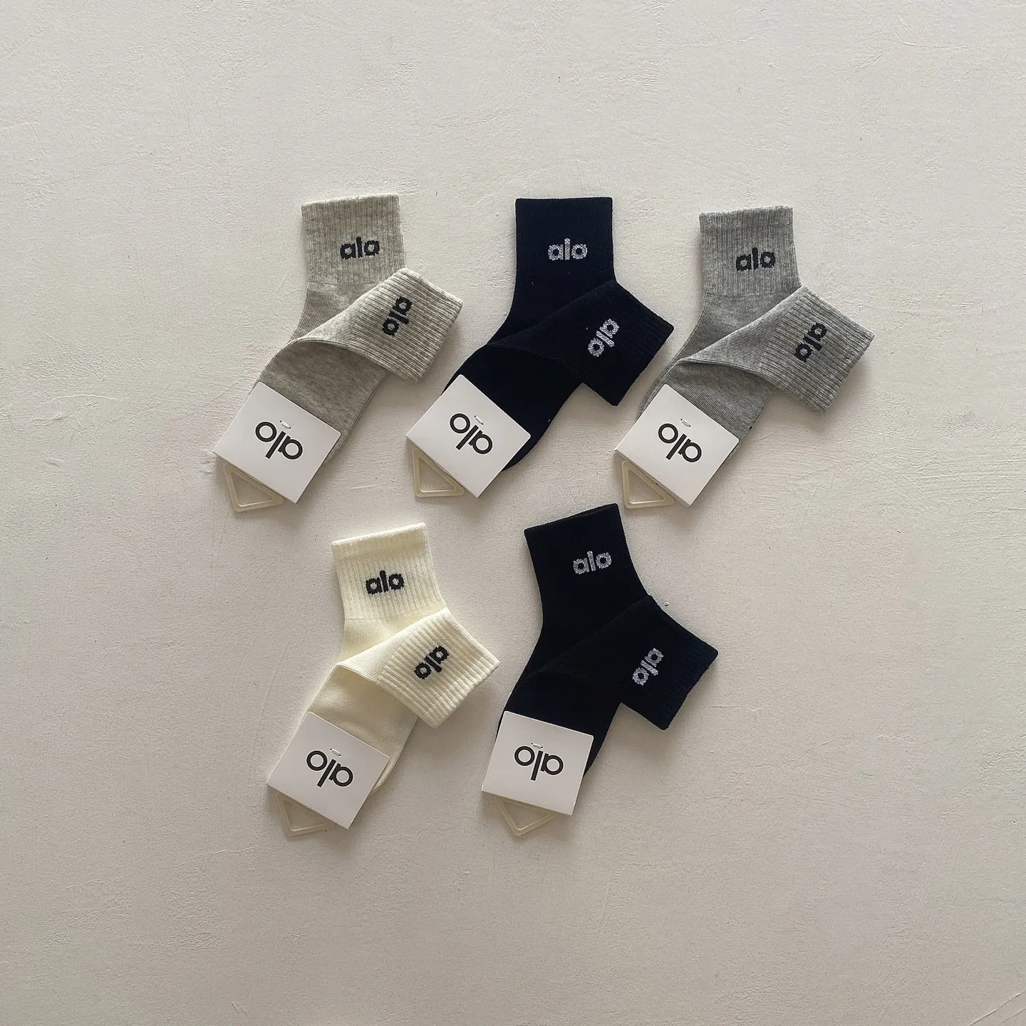 ５足セット スポーツ・運動用 カラフル ストリート風 肌にやさしい キッズ ソックス