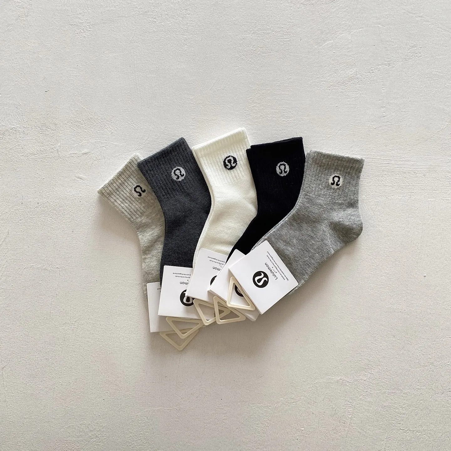 ５足セット オールシーズン対応 カラフル シンプル 通気性 キッズ ソックス