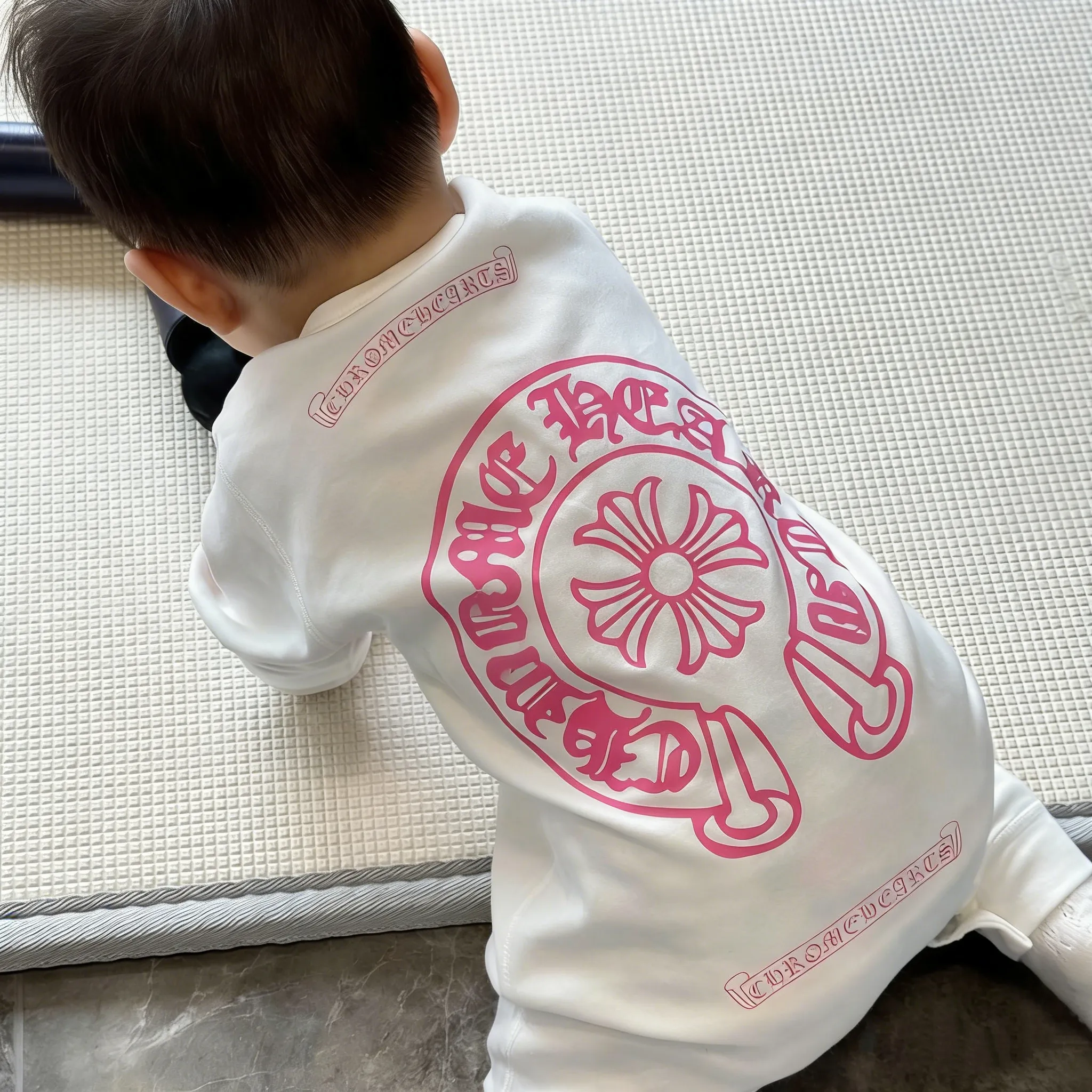 【66-90cm】トレンド感たっぷり リピーター多数 スタイリッシュ 肌触り良い ベビー ロンパース