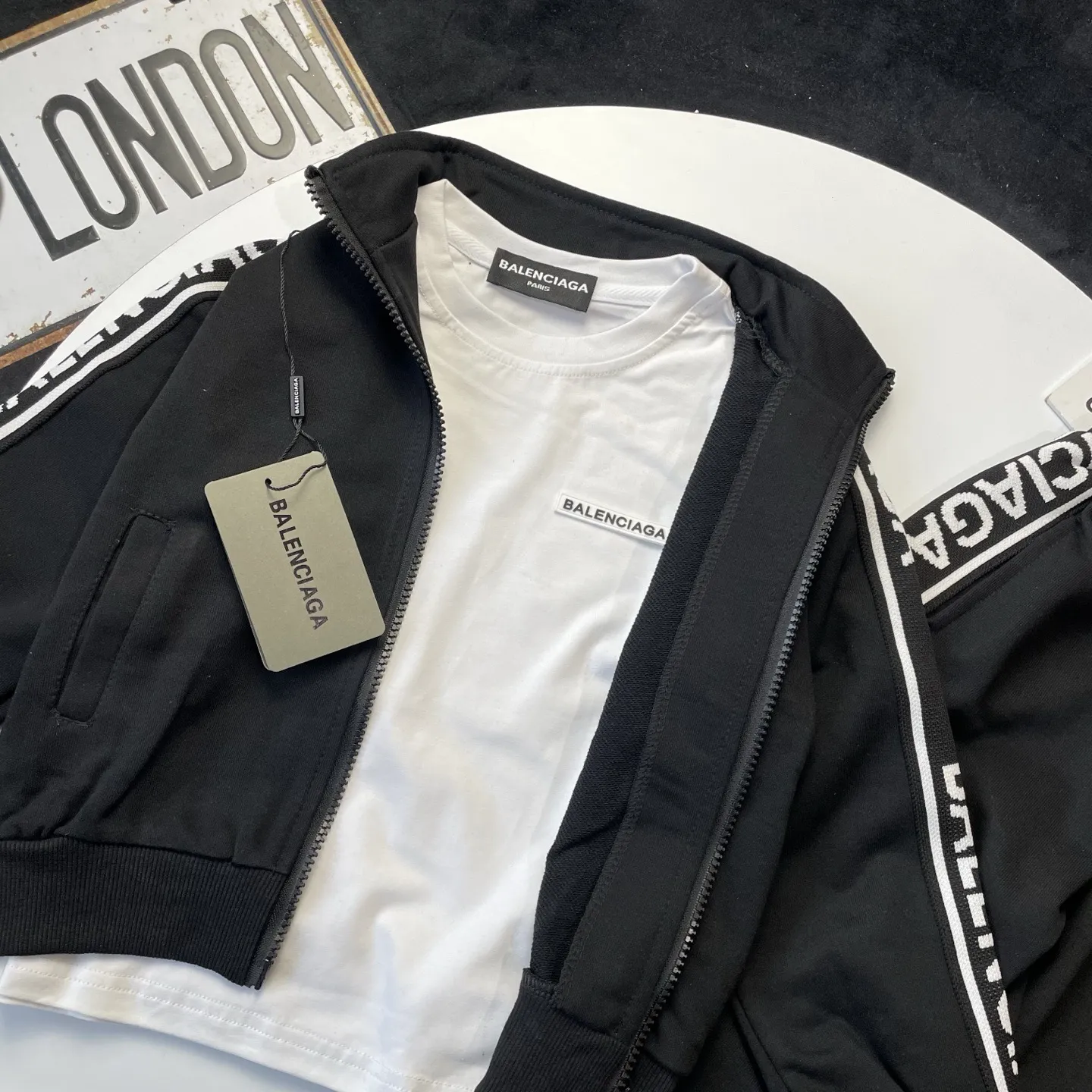 【90-150cm】旬カラーで今っぽい 毎日コーデに活躍 着回し力抜群 合わせやすい アウター 長袖Tシャツ パンツ