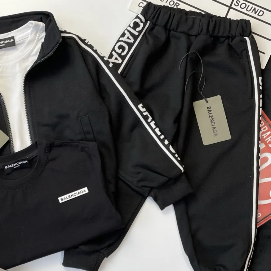 【90-150cm】旬カラーで今っぽい 毎日コーデに活躍 着回し力抜群 合わせやすい アウター 長袖Tシャツ パンツ