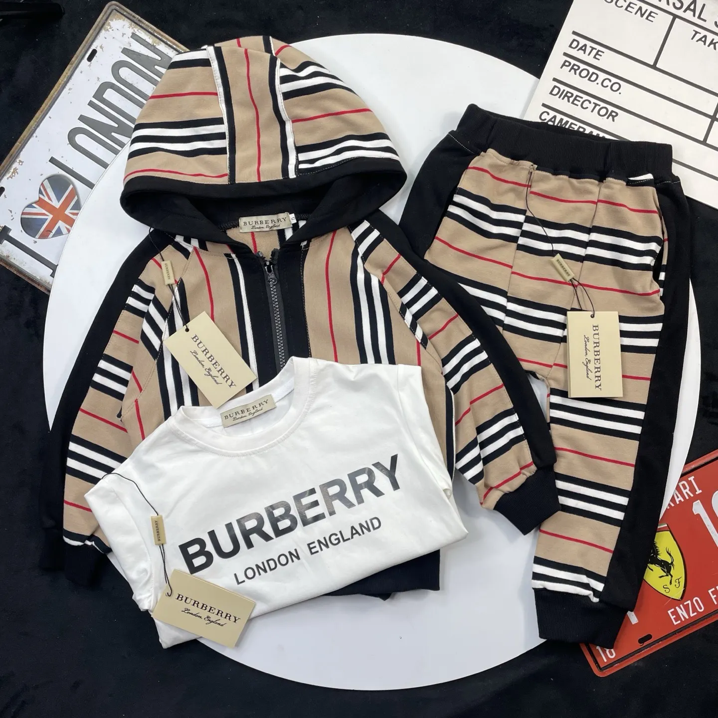 【110-150cm】一枚で決まる トレンド×ベーシック 品質いい 合わせやすい アウター 長袖 Tシャツ パンツ