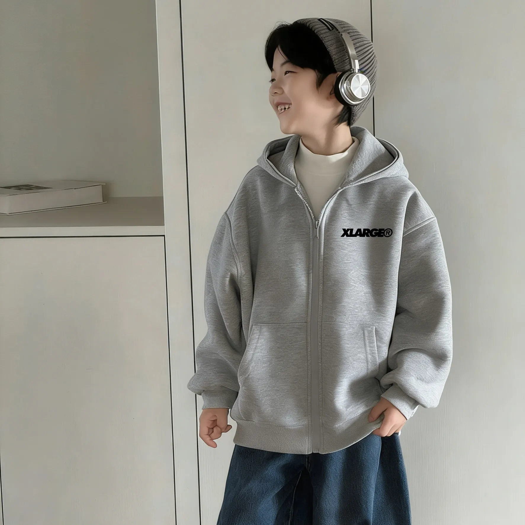 【90-160cm】子どもらしさ満載 一枚で決まる 旬のデザイン カジュアル 合わせやすい 男の子 ジップパーカー