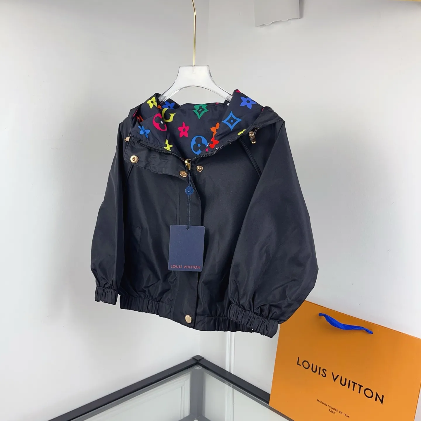 【100-160cm】見た目も着心地も 軽やかな着心地 子ども服らしい可愛さ 合わせやすい アウター