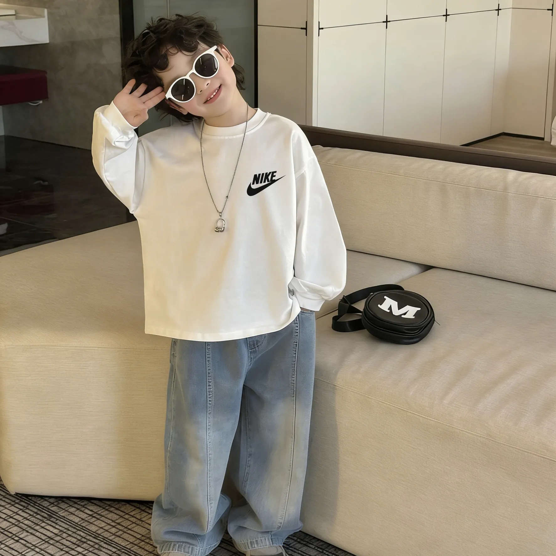 【90-160cm】肌に優しい素材 軽やかな着心地 おしゃれ感アップ 合わせやすい 男の子 長袖 Tシャツ