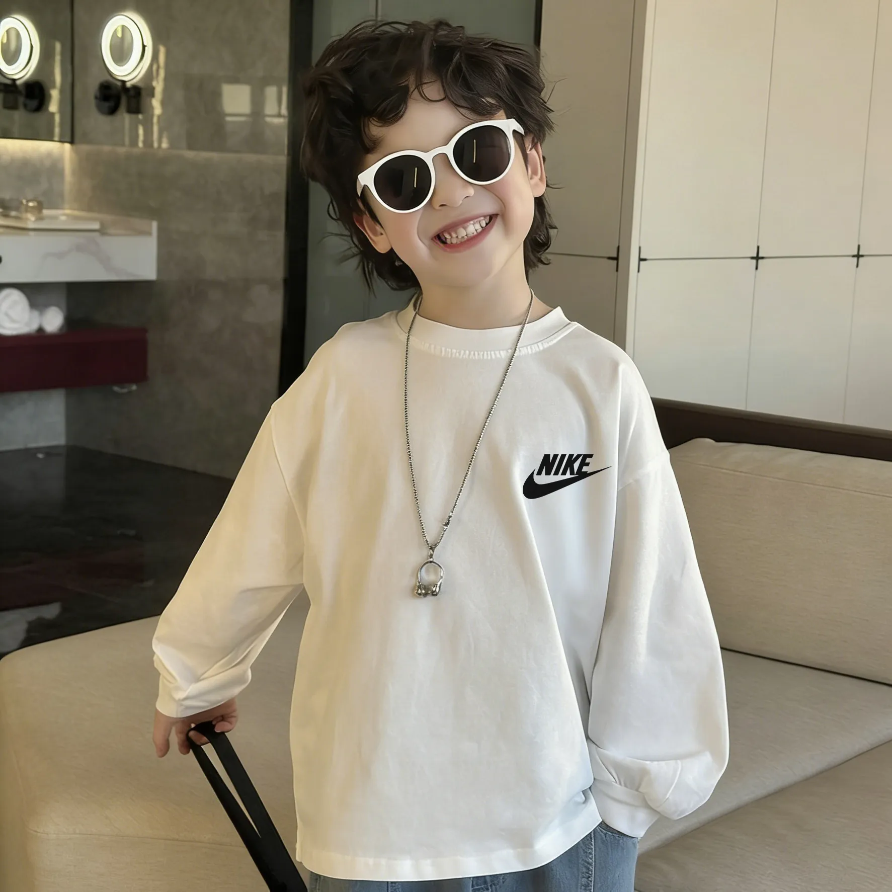 【90-160cm】肌に優しい素材 軽やかな着心地 おしゃれ感アップ 合わせやすい 男の子 長袖 Tシャツ