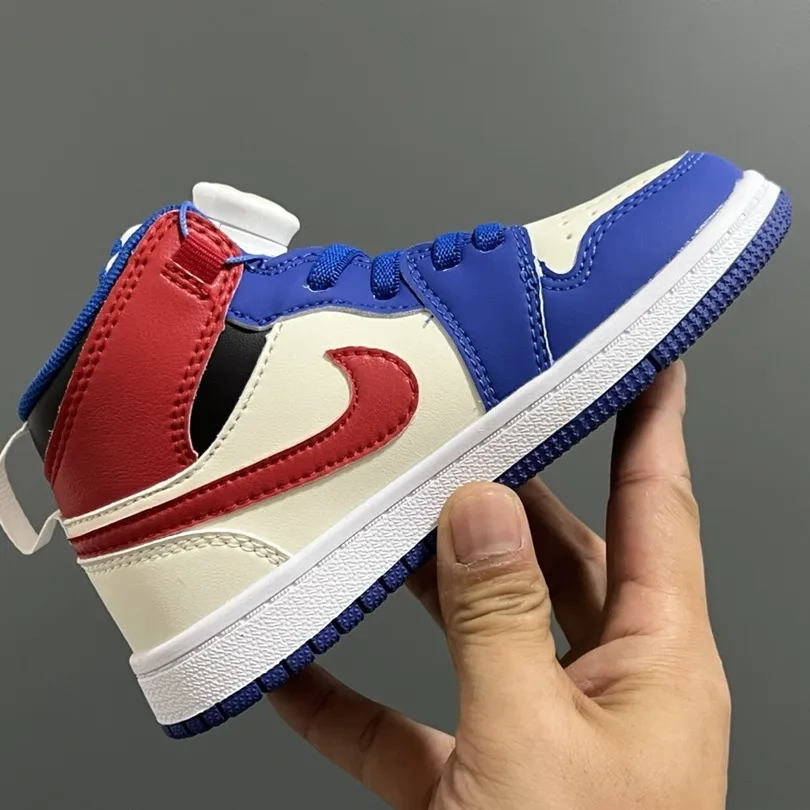 【22-37.5】韓国風デザイン さりげなくおしゃれ 上品かわいい 多色選べる 履きやすい スニーカー