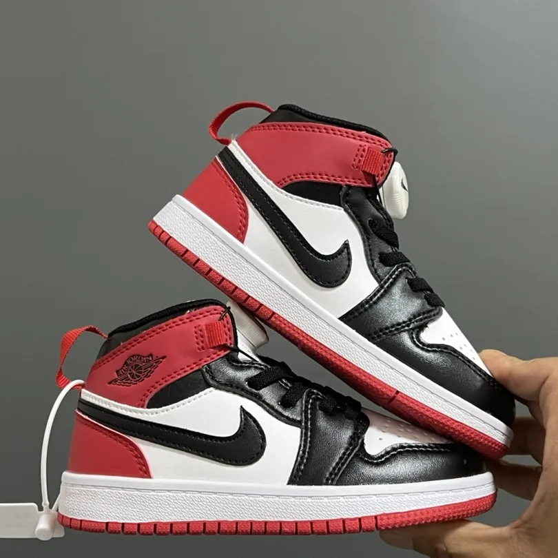 【22-37.5】韓国風デザイン さりげなくおしゃれ 上品かわいい 多色選べる 履きやすい スニーカー