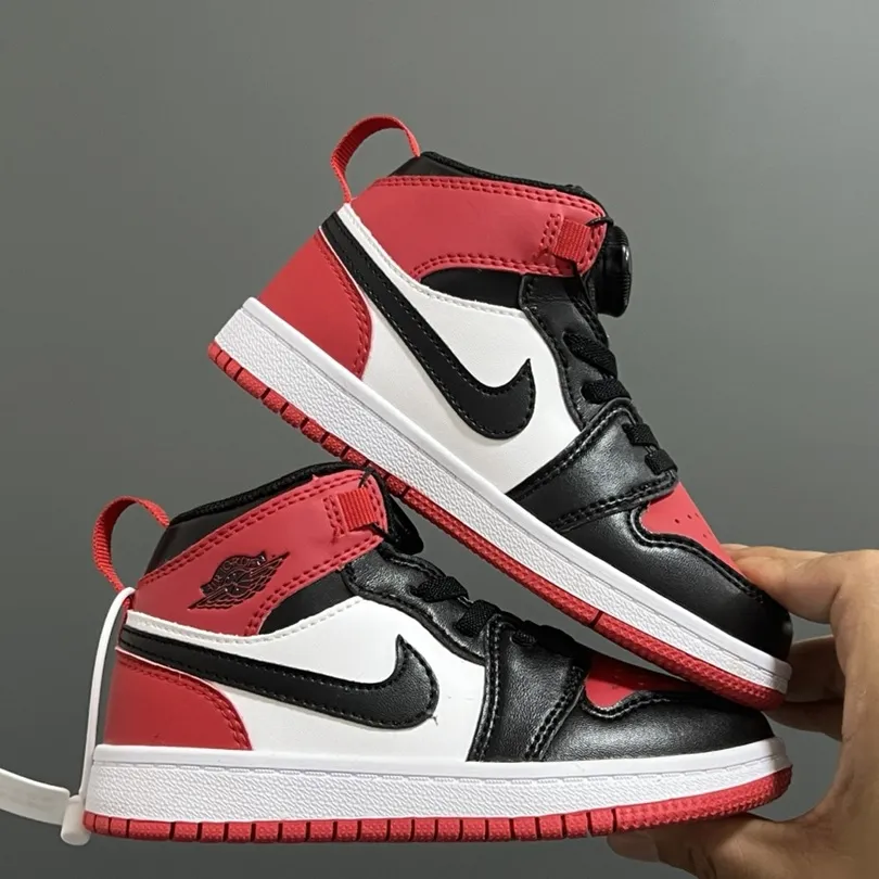 【22-37.5】韓国風デザイン さりげなくおしゃれ 上品かわいい 多色選べる 履きやすい スニーカー