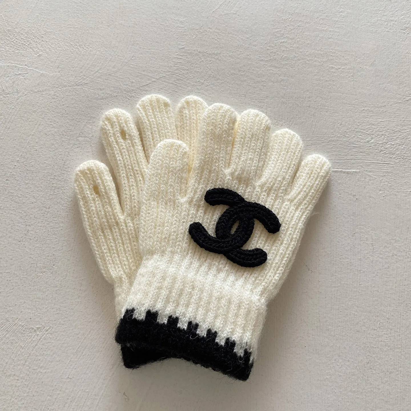 絶対欲しい 大人っぽい ガーリー しっかり防寒 キッズ ニット手袋