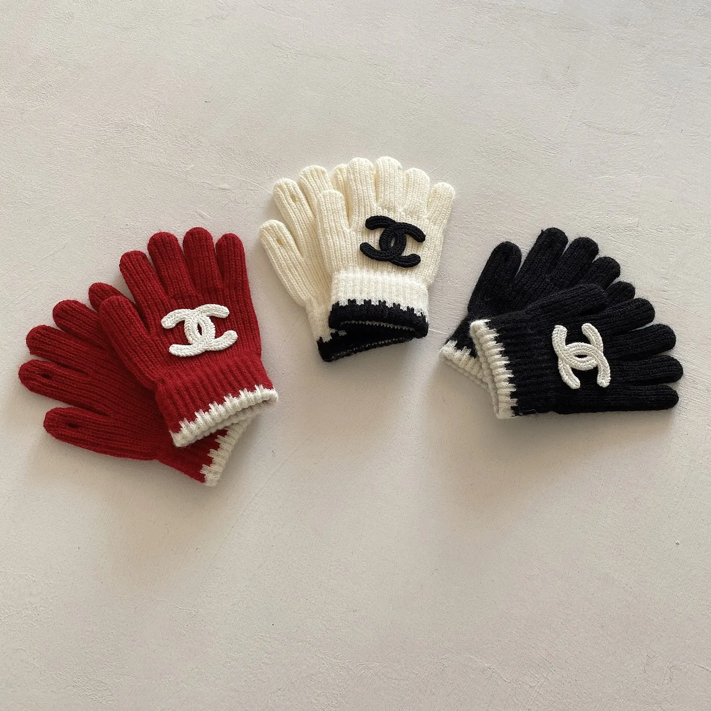 絶対欲しい 大人っぽい ガーリー しっかり防寒 キッズ ニット手袋
