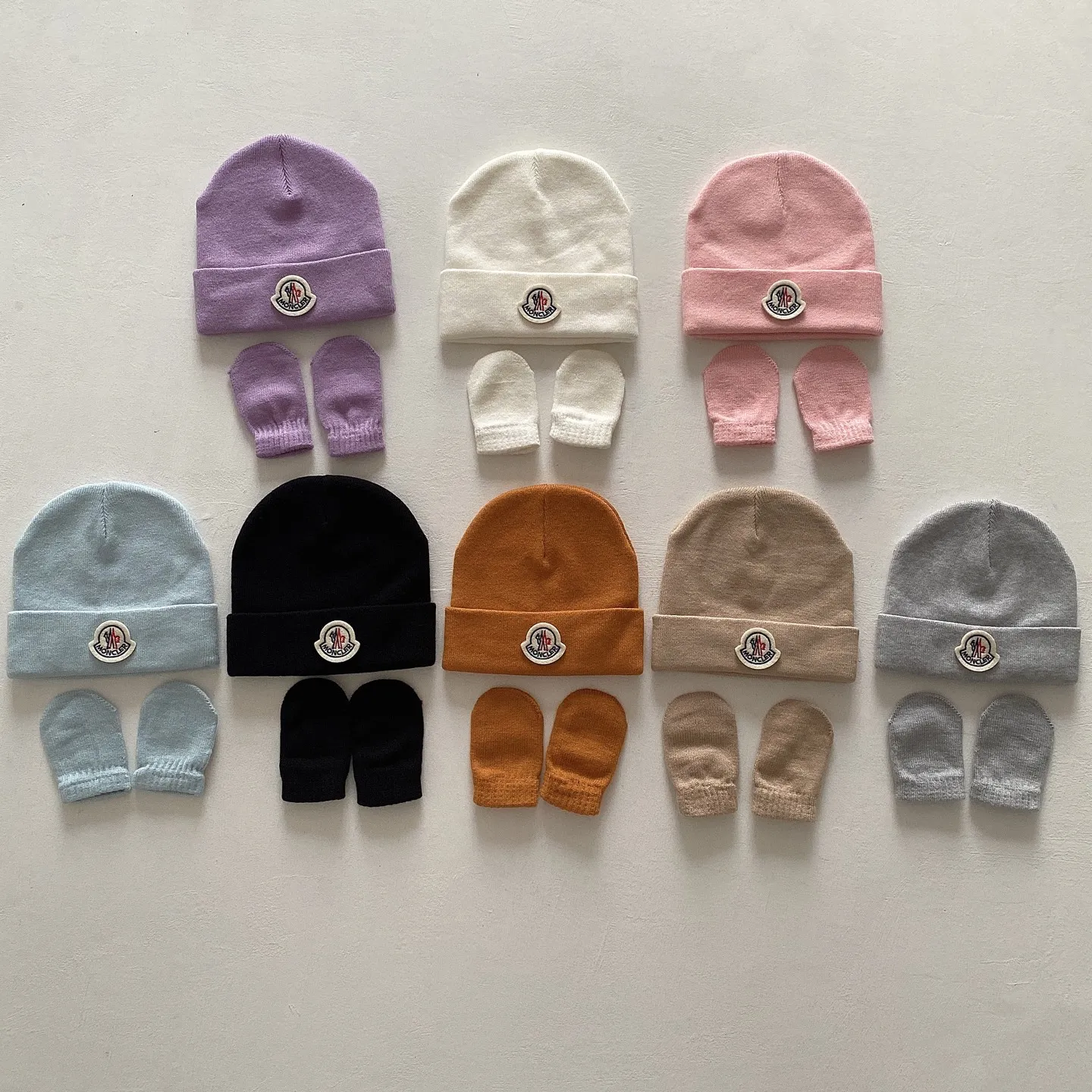 好感度UP キャンディカラー 柔らかい素材 ベビー ニット帽＆ミトンセット