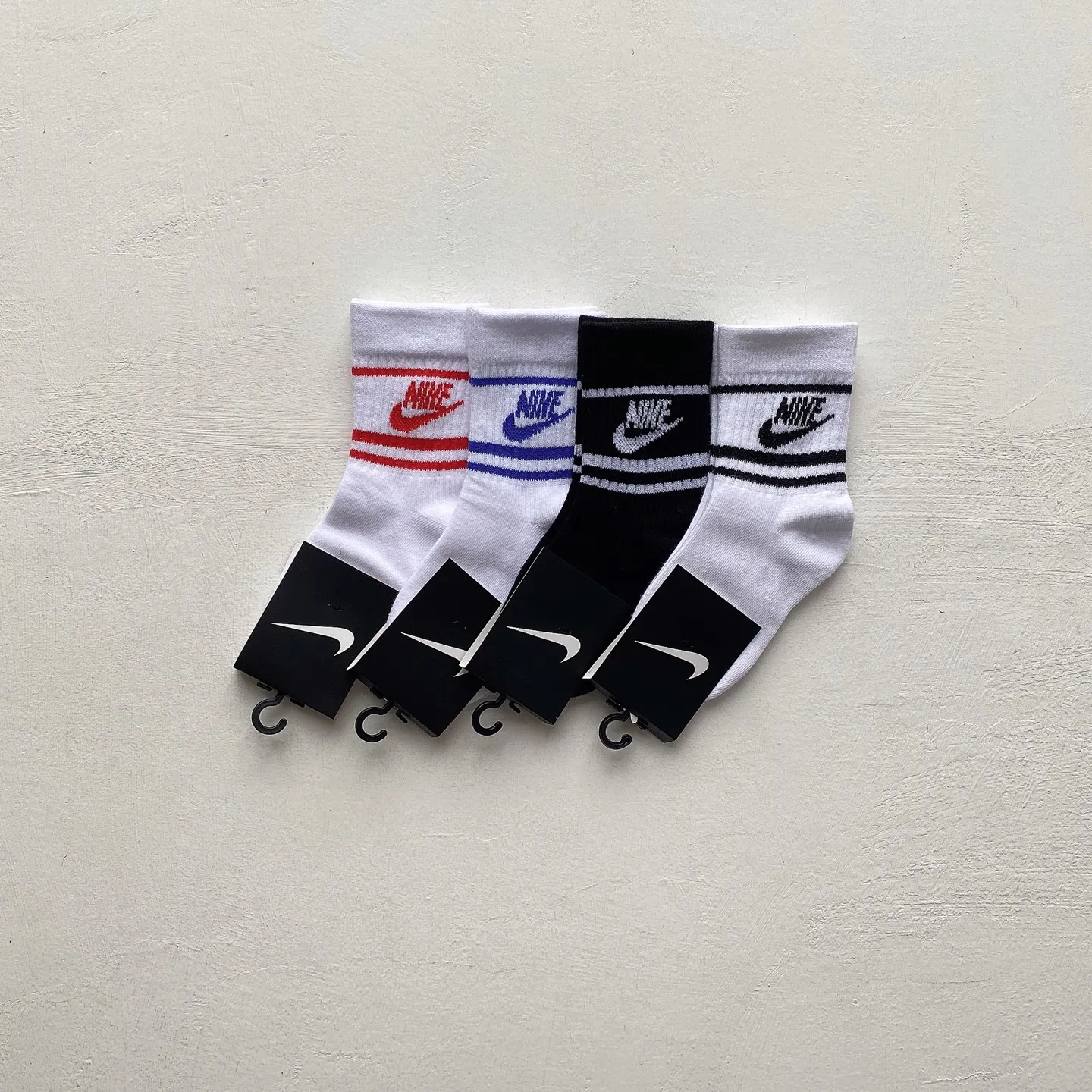 4足セット デイリー使い スポーティー ベーシック 吸汗性あり キッズ ソックス