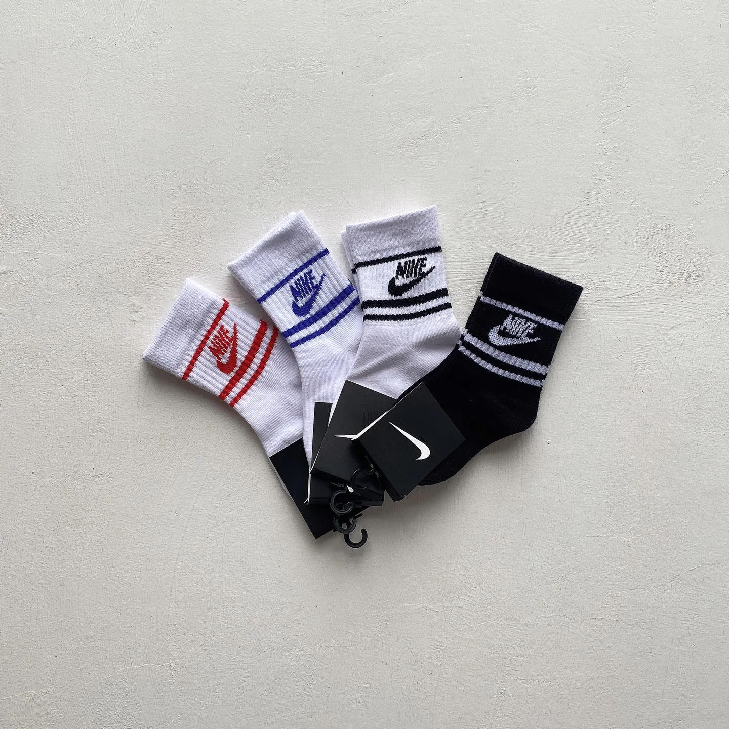 4足セット デイリー使い スポーティー ベーシック 吸汗性あり キッズ ソックス