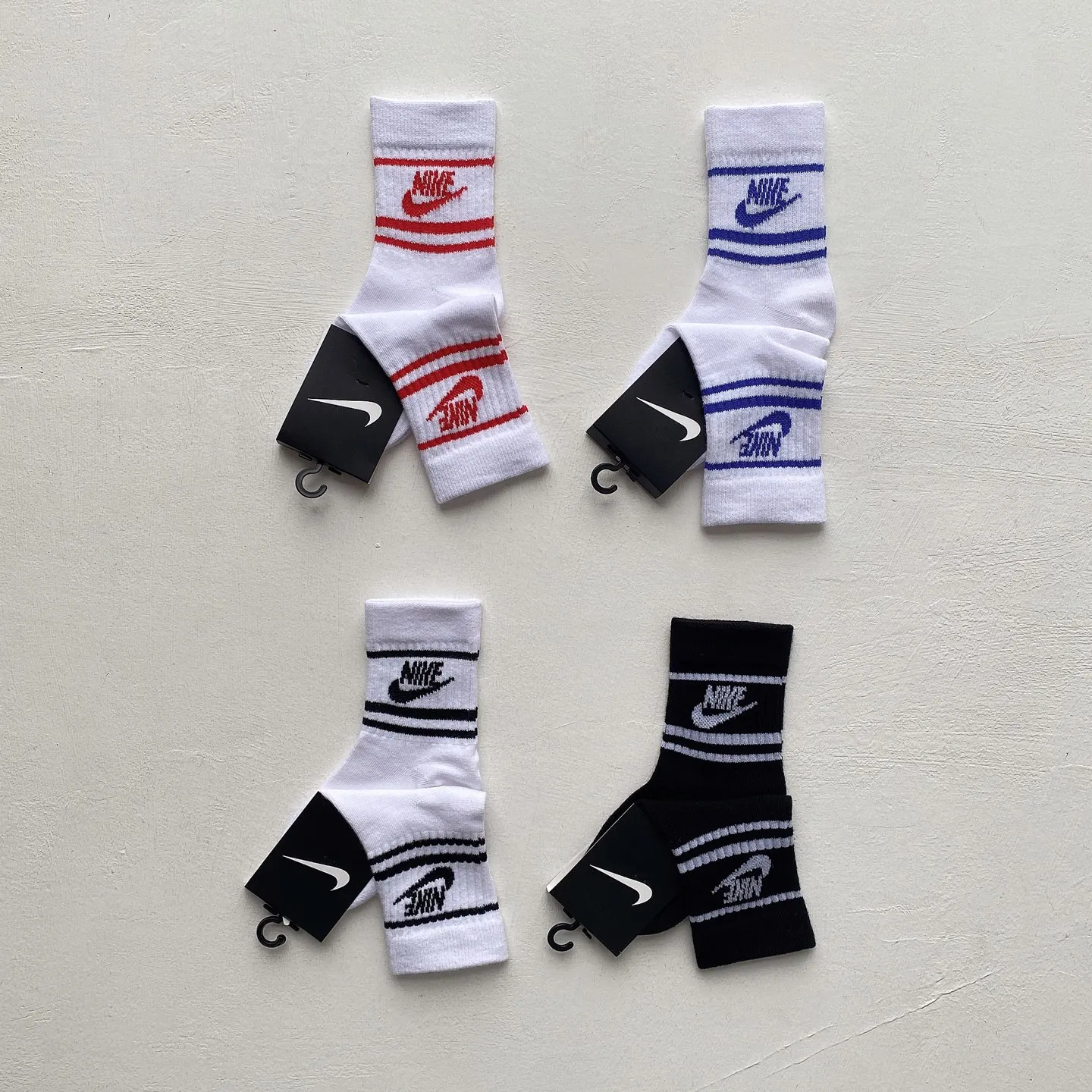 4足セット デイリー使い スポーティー ベーシック 吸汗性あり キッズ ソックス